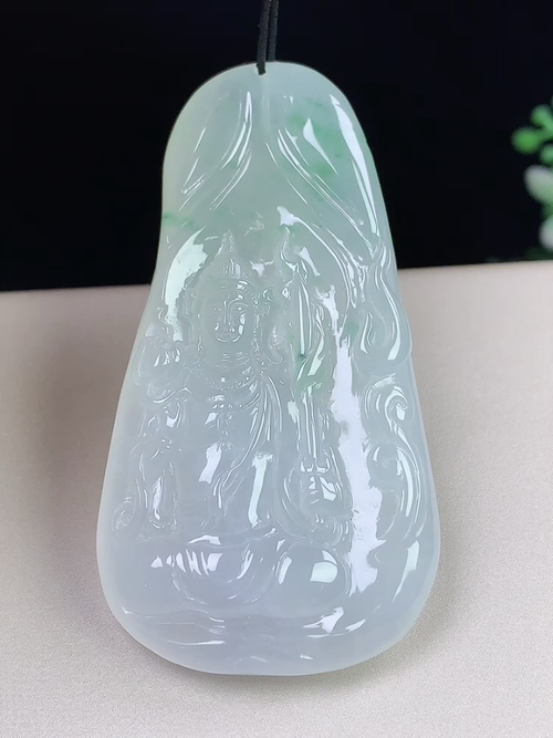 冰飘绿虚空藏菩萨，无裂，尺58.4-31.4-9.7mm，D28jxg
