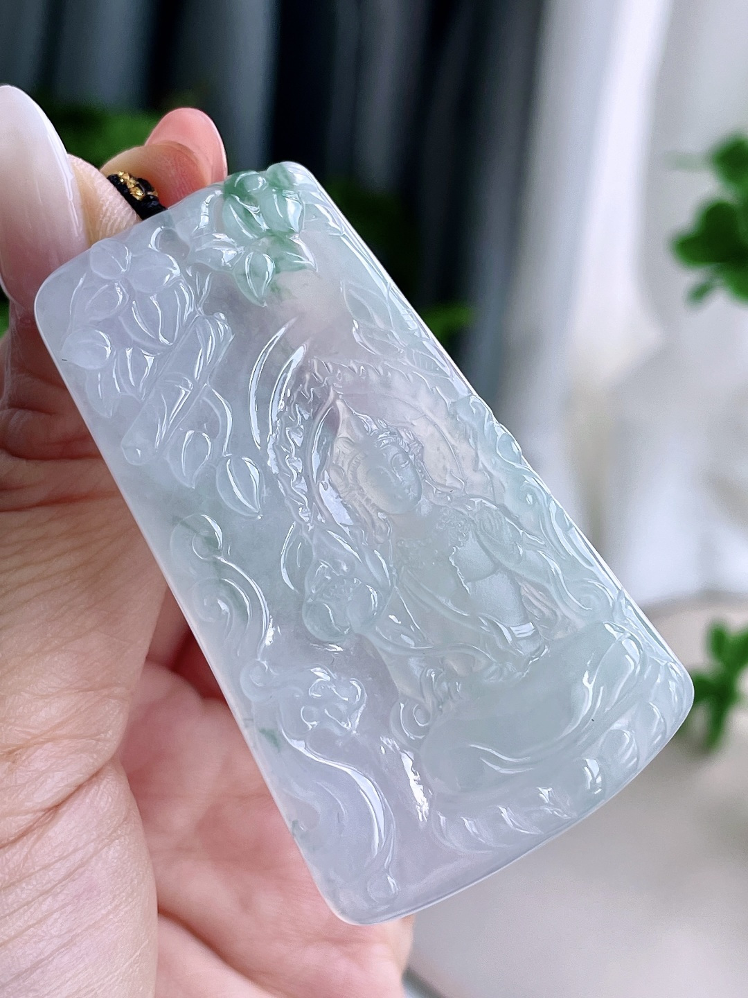 糯冰飘花大势至菩萨持莲观音吊坠,缅料,无裂,性比高,尺寸63.5-36.4-5.2,重量27.4克