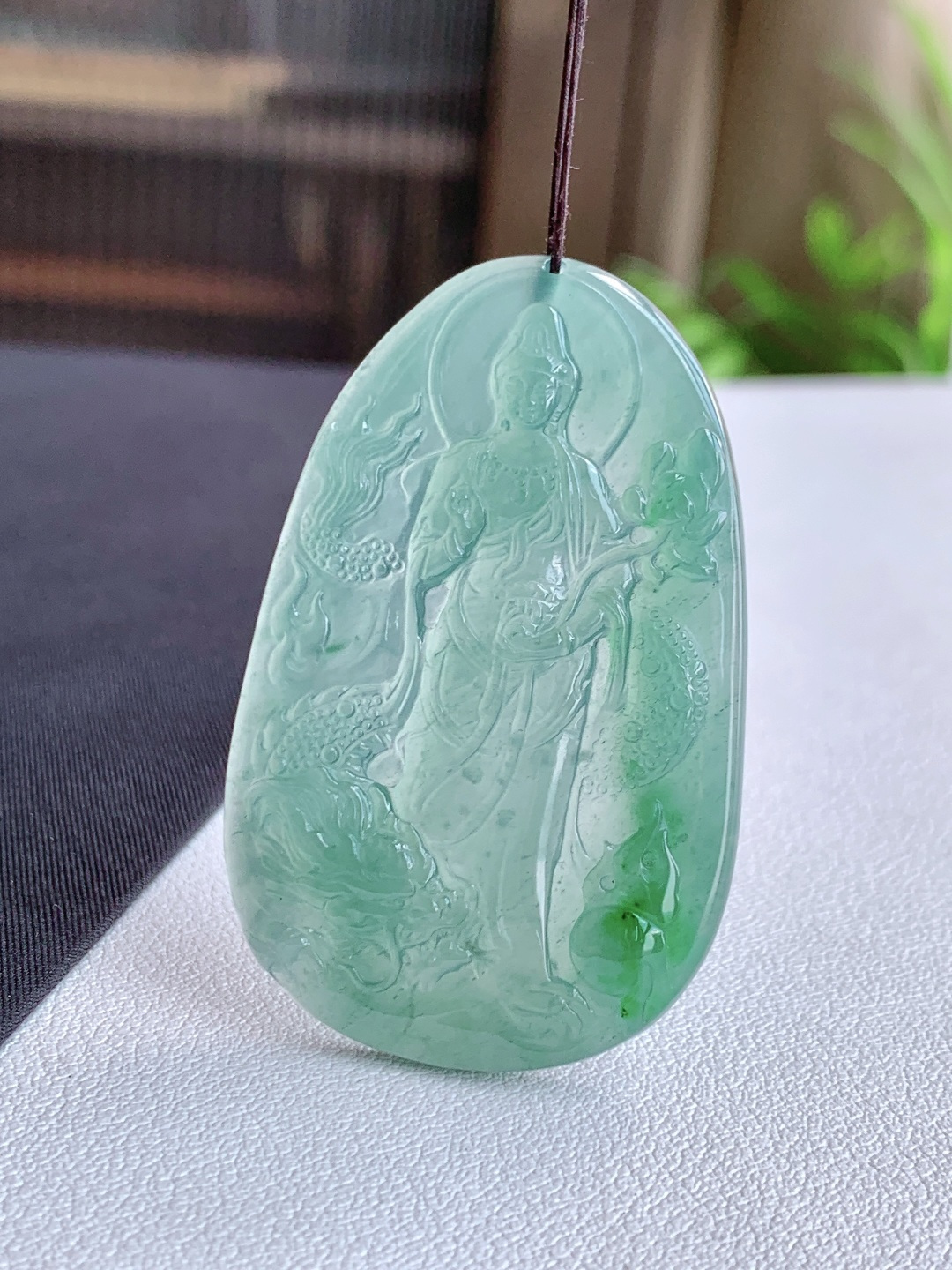 冰天空蓝御龙观音牌飘绿花站观音牌吊坠,  无裂 性比高 飘花, 尺寸54-34.4-5, 重量15.8克