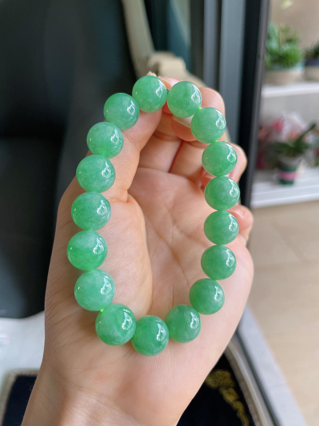 缅甸天然翡翠A货，冰飘花手链，尺寸：12.3mm。【编3415】
