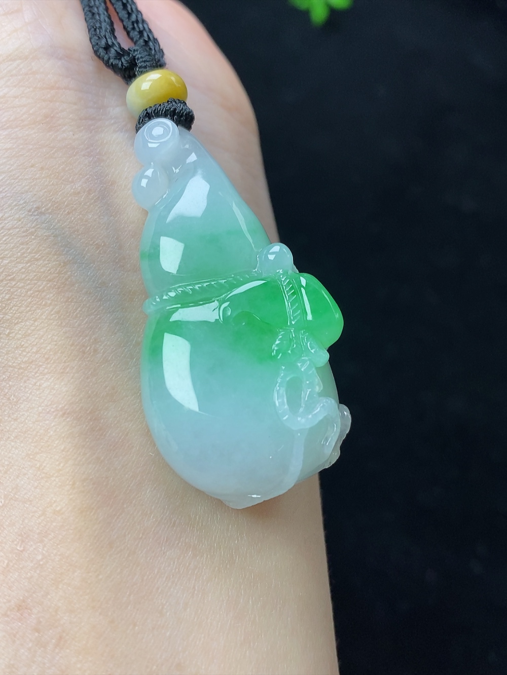 飘绿葫芦，无裂，尺寸43-23.3-16.5mm,D27fyya9