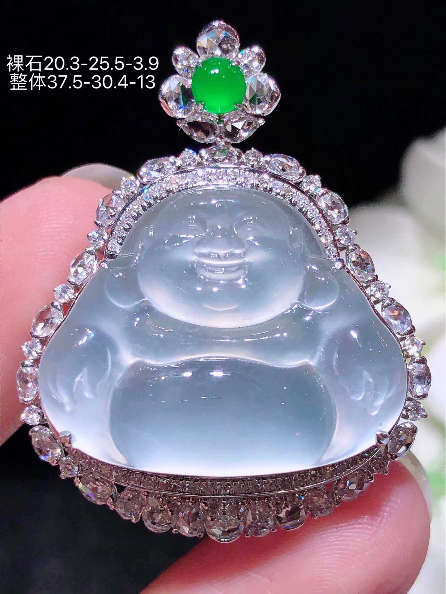 ️18K金镶 茅台白佛公吊坠 无裂 水润色艳 品相饱满 配送银链苹果拍摄，实物更好看，37.5-30.4-13