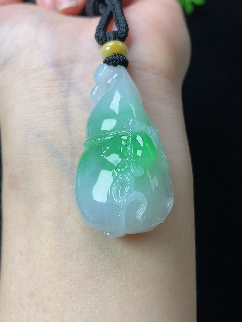 飘绿葫芦，无裂，尺寸43-23.3-16.5mm,D27fyya9