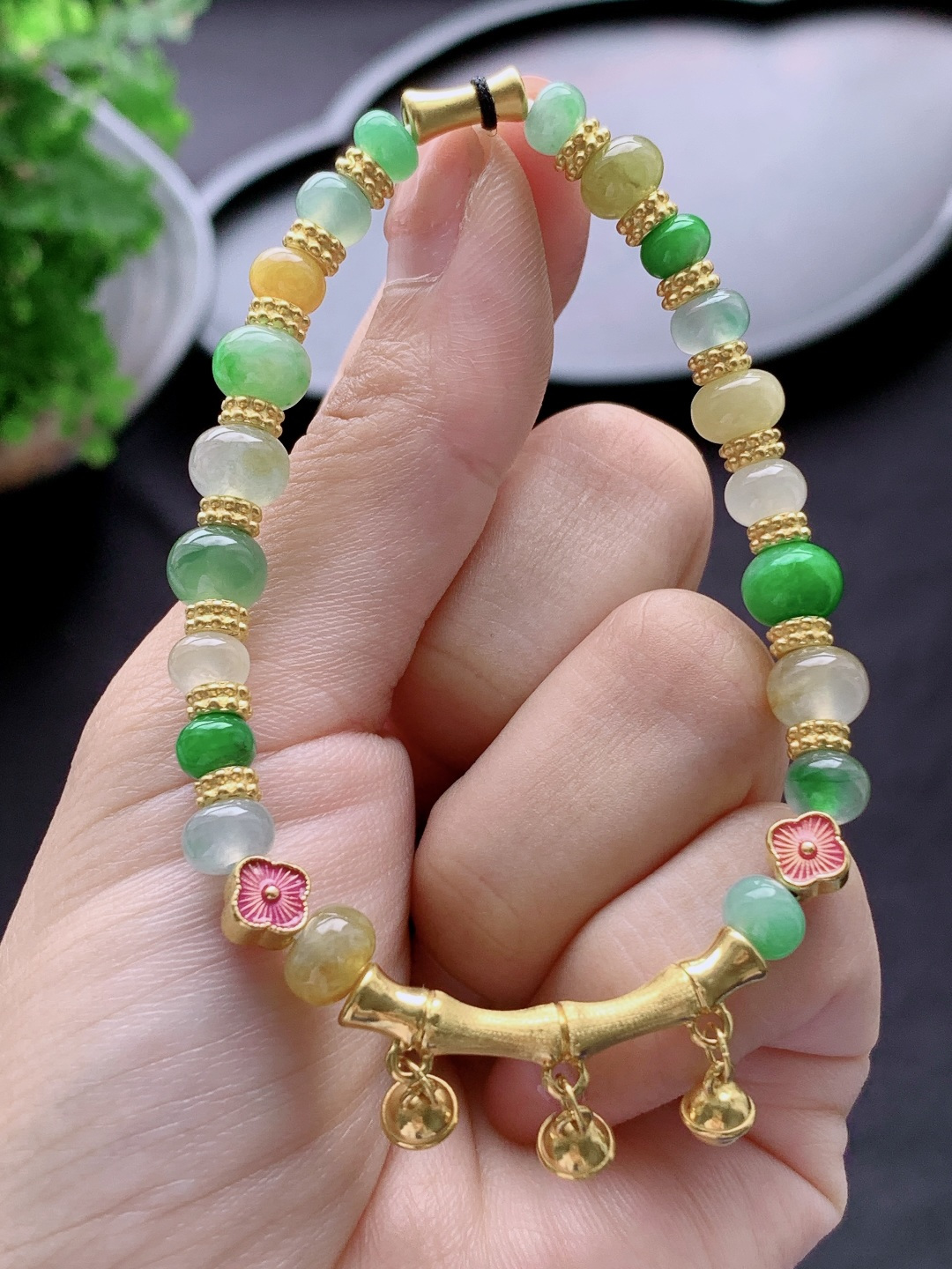 冰黄加绿手串算盘珠珠子手串,足金镶嵌,竹节,阳绿,尺寸7.4-5.1mm,重量10.9克