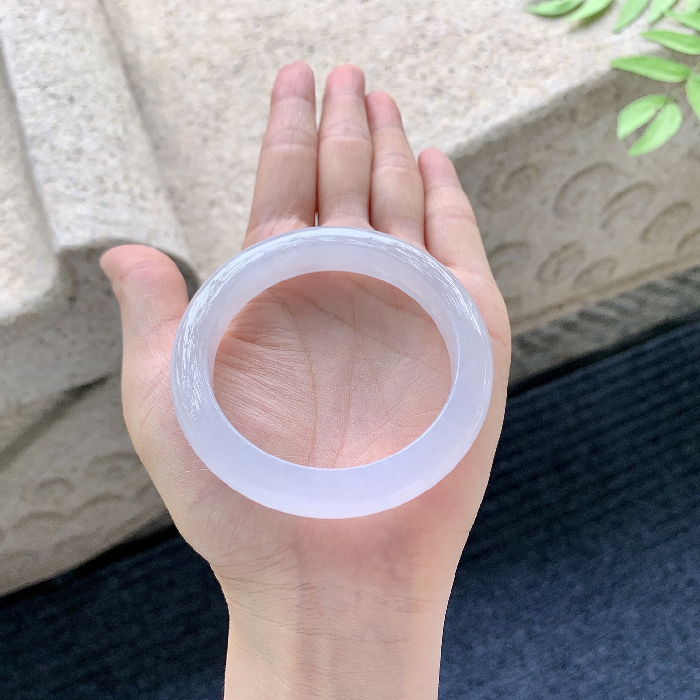 正圈52 53,圈口53.1/10.4/8.6,编码Q5082887,糯冰粉紫，水润，种老，细腻，打