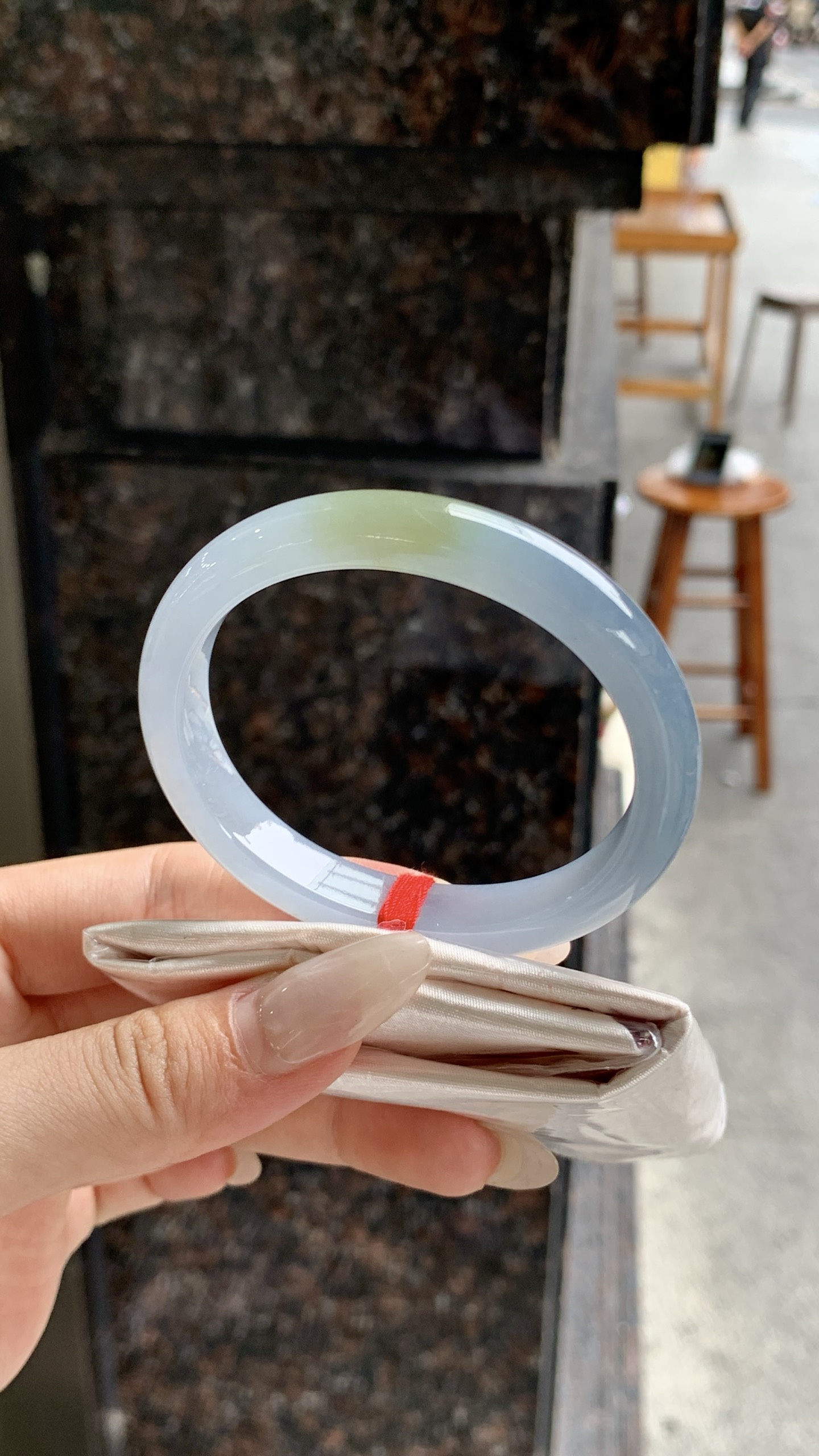 蓝紫底黄翡贵妃成品手镯,尺寸55-10.3-7.4