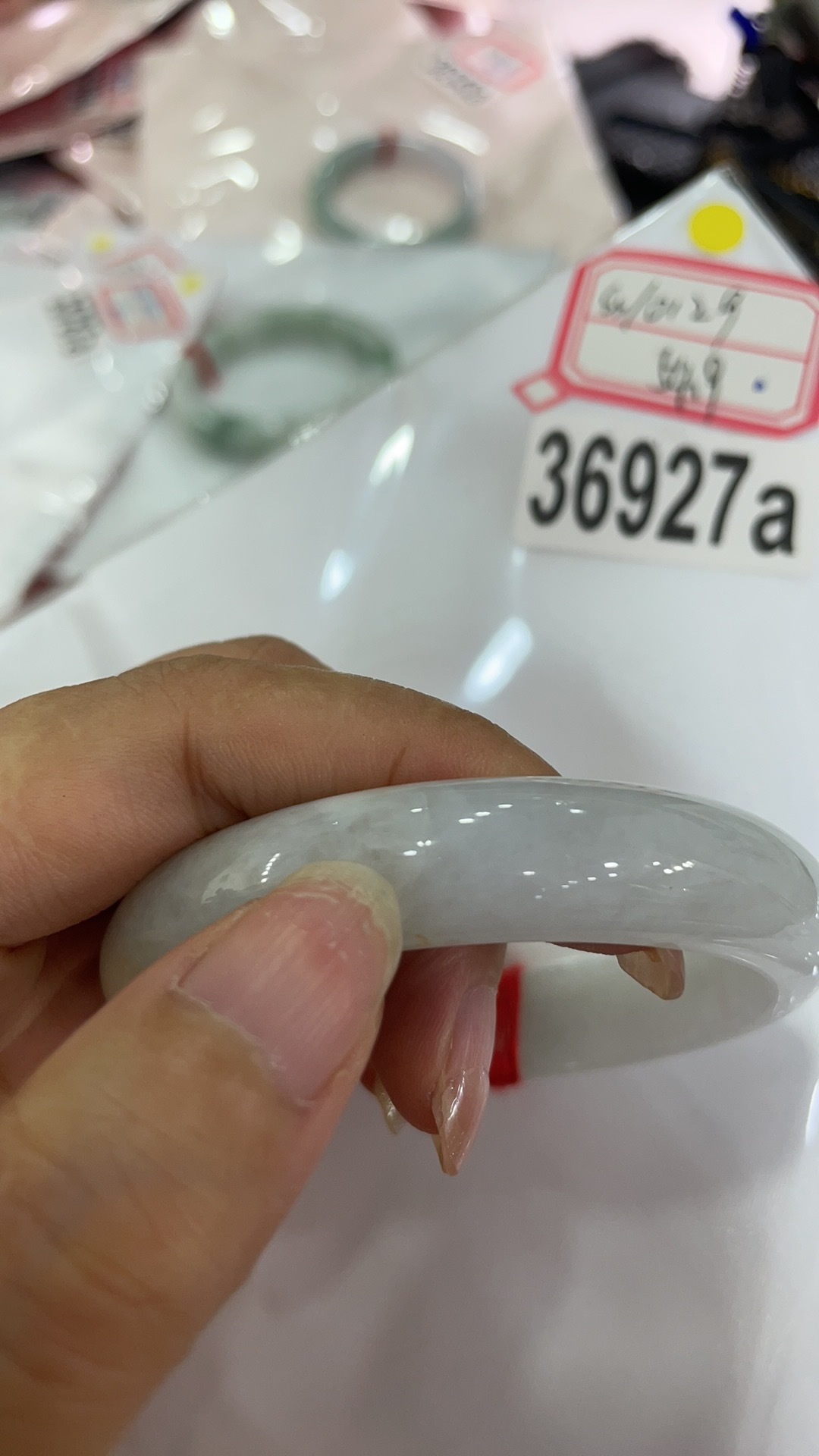 飘红翡正圈，水润细腻，赤霞入镯，富贵天成，皮纹，ss55361a