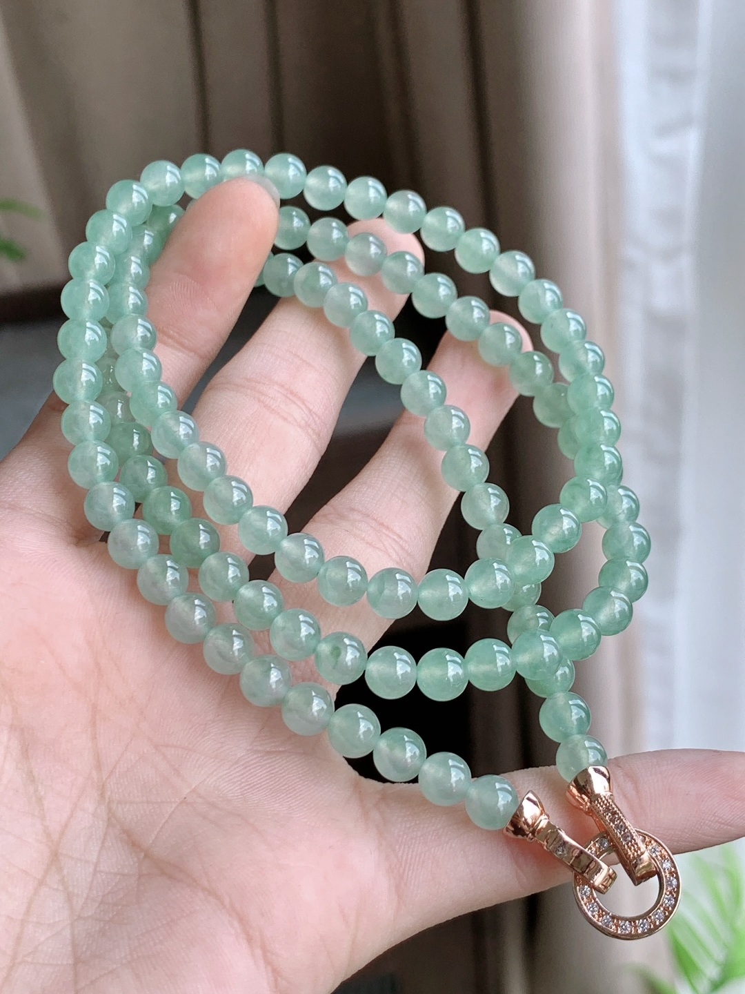 珠子冰晴水珠链圆珠子珠链,缅料性比高,尺寸5.7mm，33cm,重量42.6克