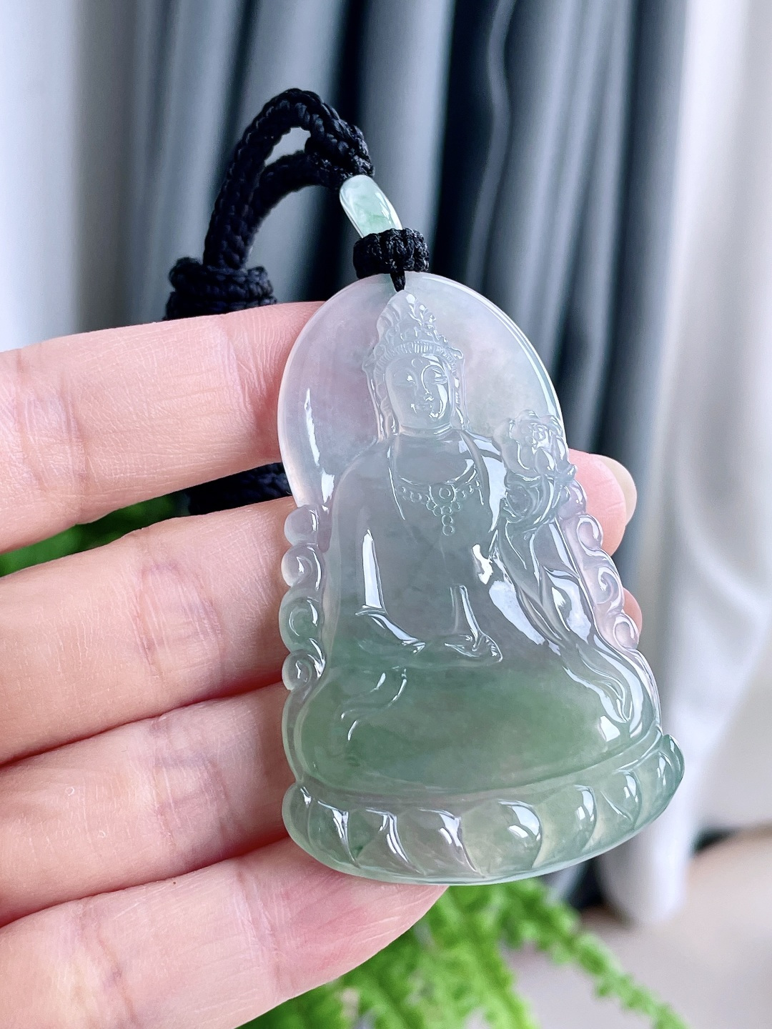 冰晴水大势至菩萨持莲观音牌吊坠,缅料,无裂,性比高,尺寸61.4-37.8-4.8,重量25.7克