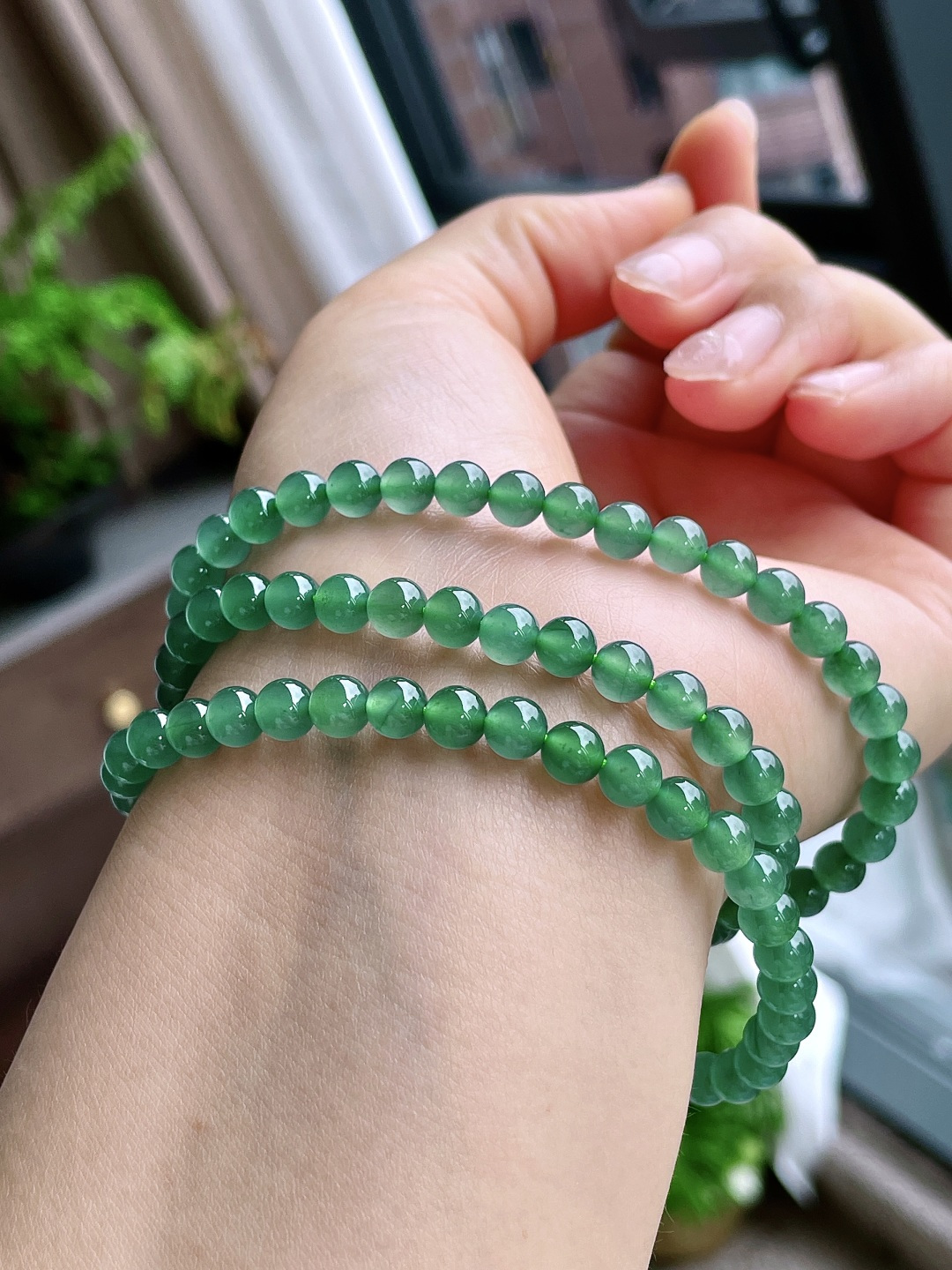 珠子冰晴绿珠链圆珠珠子珠链,说明性比高,尺寸5.7mm，33cm,重量39.7克