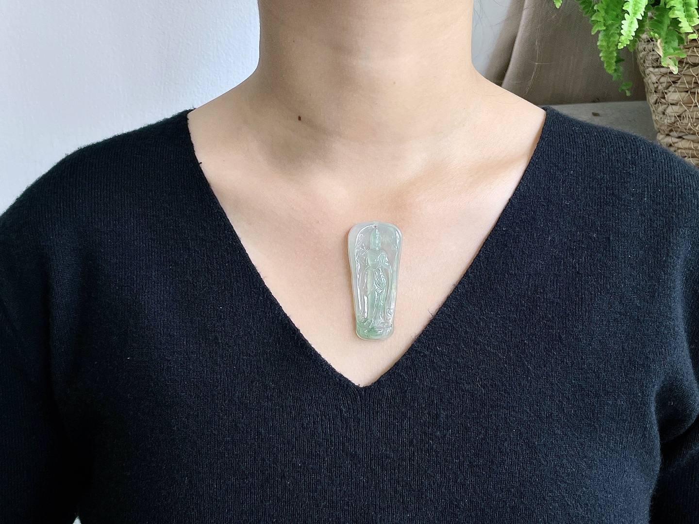 冰晴绿大势至菩萨持莲观音牌吊坠, 性比高 站观音