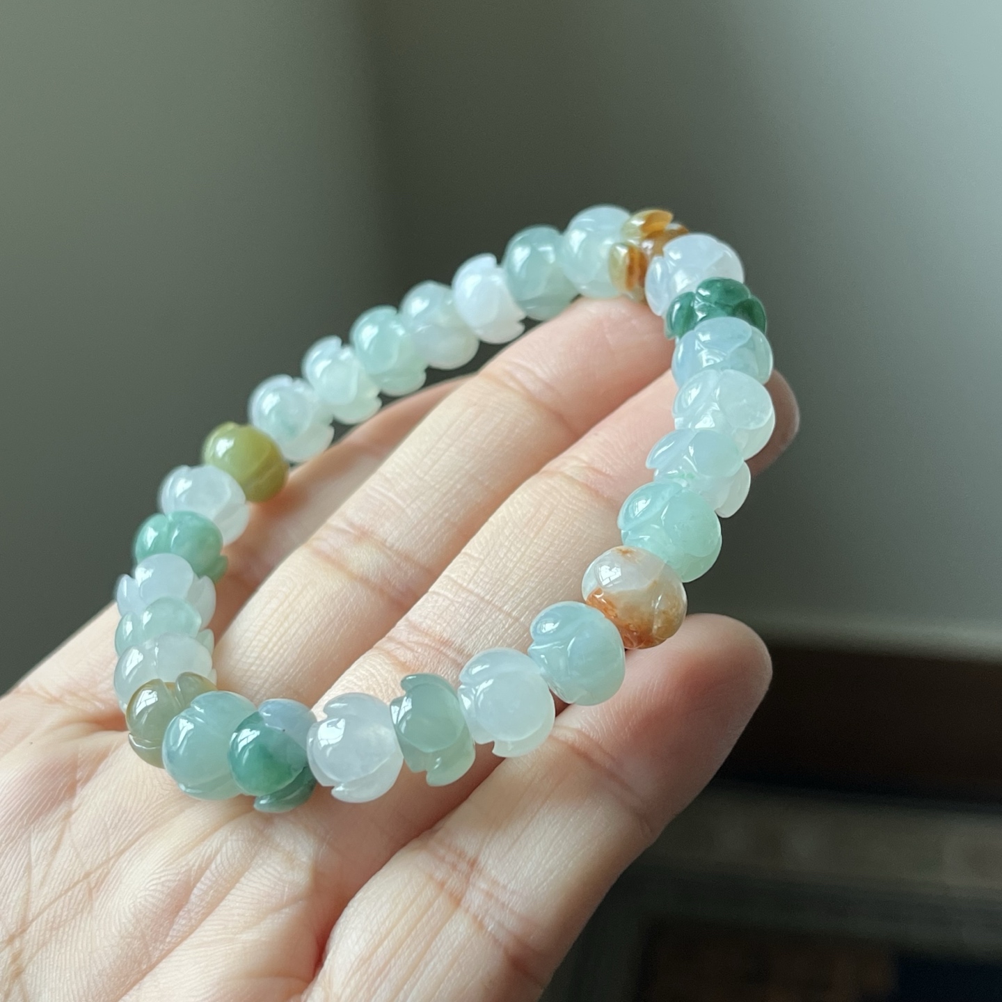 2号，冰三彩莲蓬珠手链，种水好，颗颗精挑细选，尺寸9.2×6.5，超值