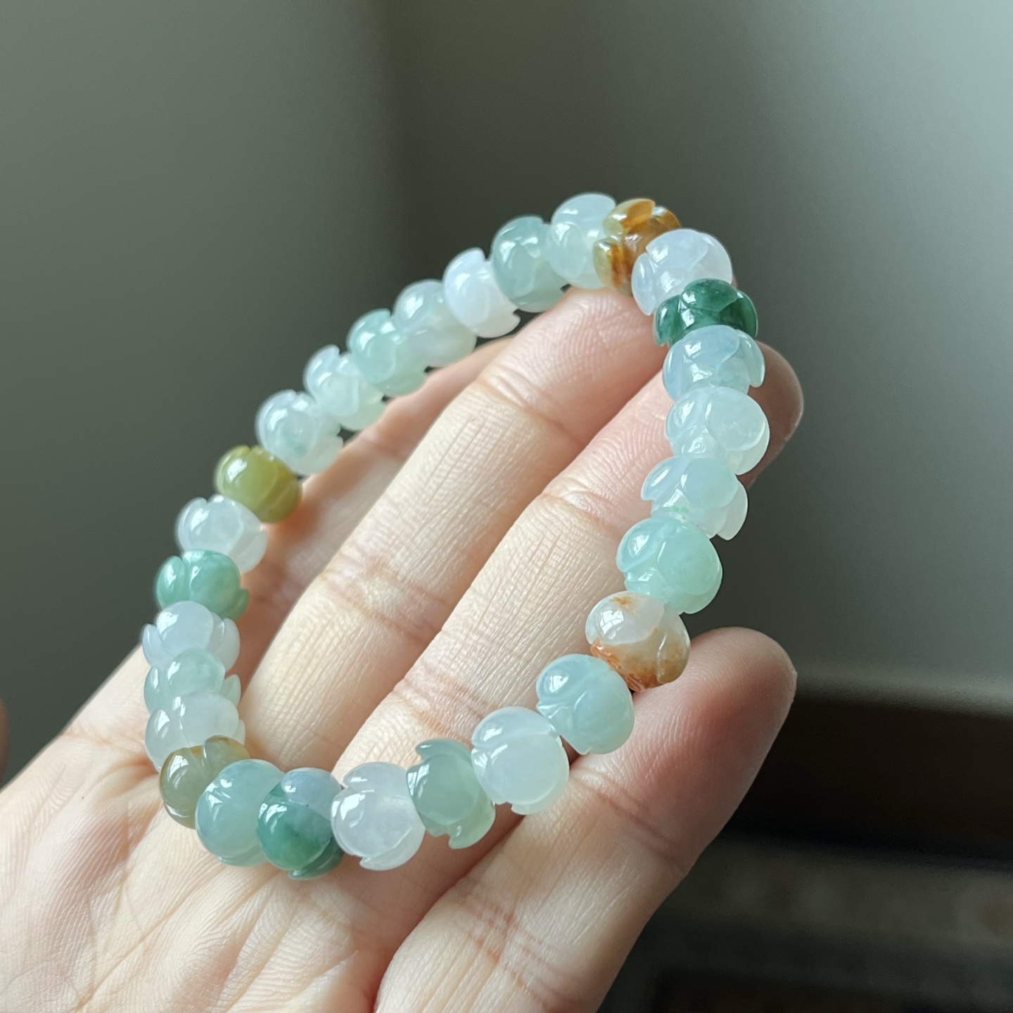 2号，冰三彩莲蓬珠手链，种水好，颗颗精挑细选，尺寸9.2×6.5，超值