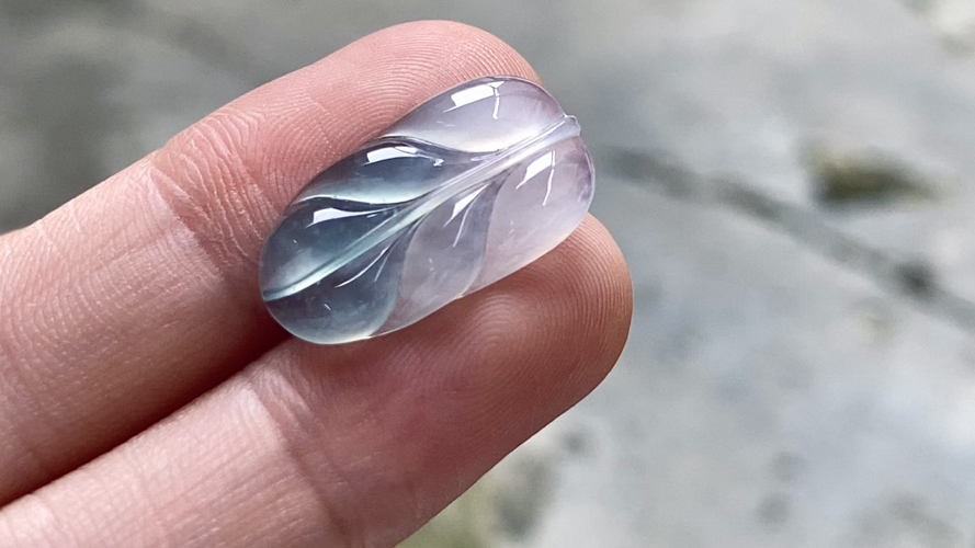 天空蓝叶子,20.6*11.2*3.5 完整