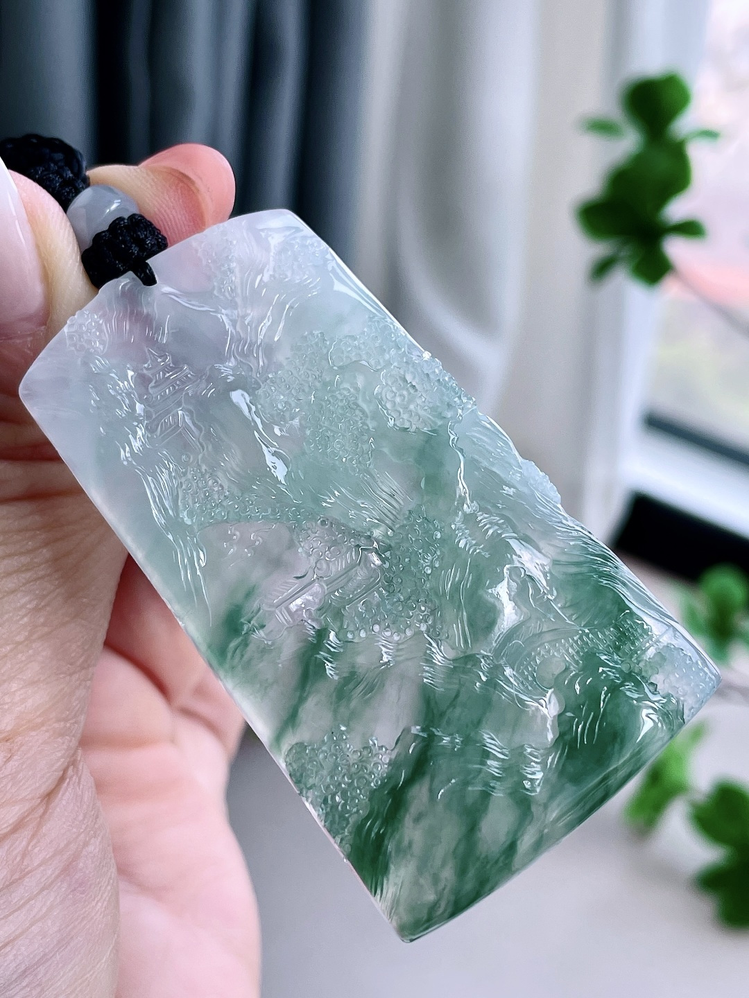 冰飘花山水牌吊坠,无裂,性比高,尺寸62.6-35-5.5,重量36.5克