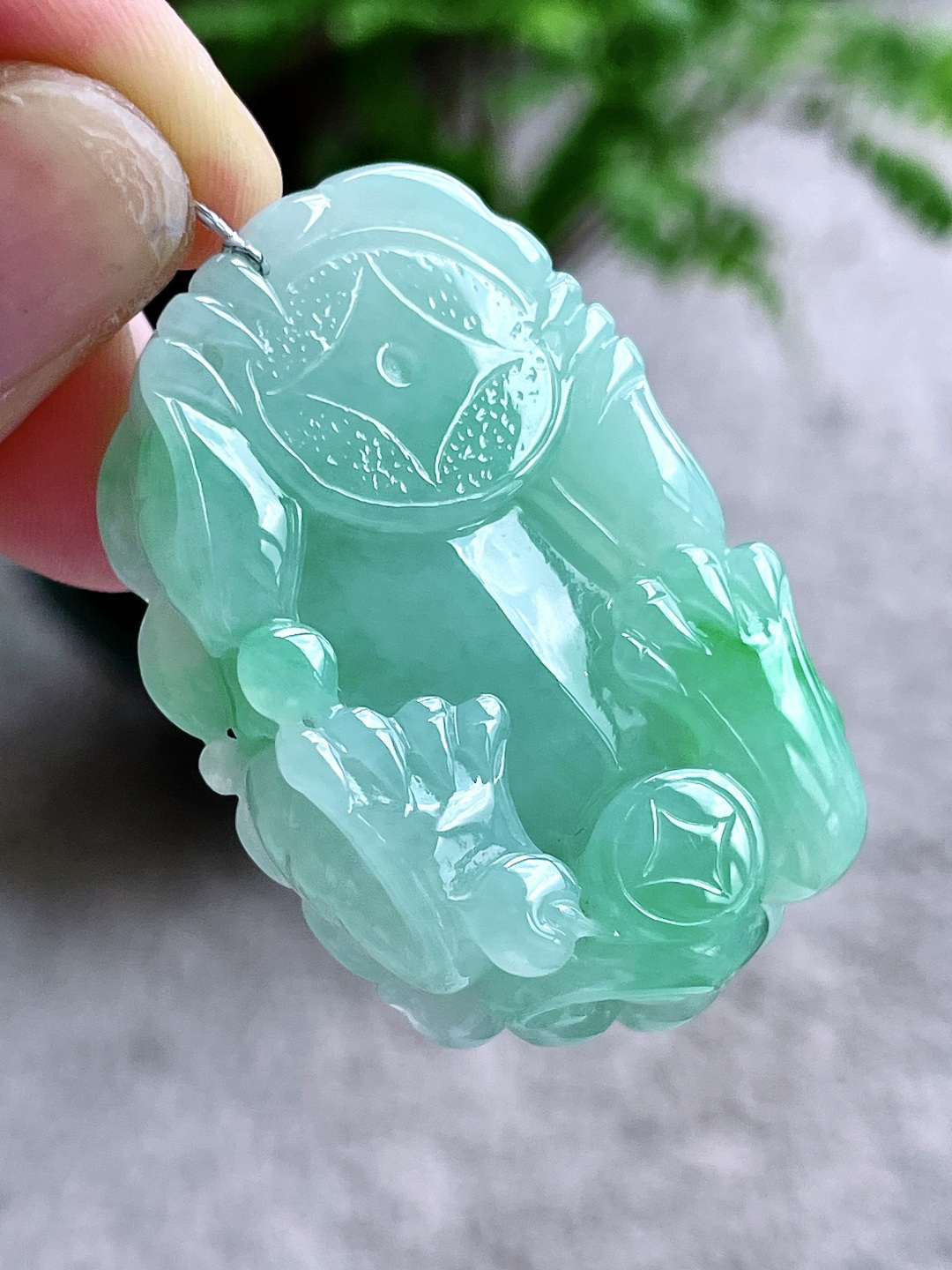 冰飘绿貔貅吊坠,性比高 超厚