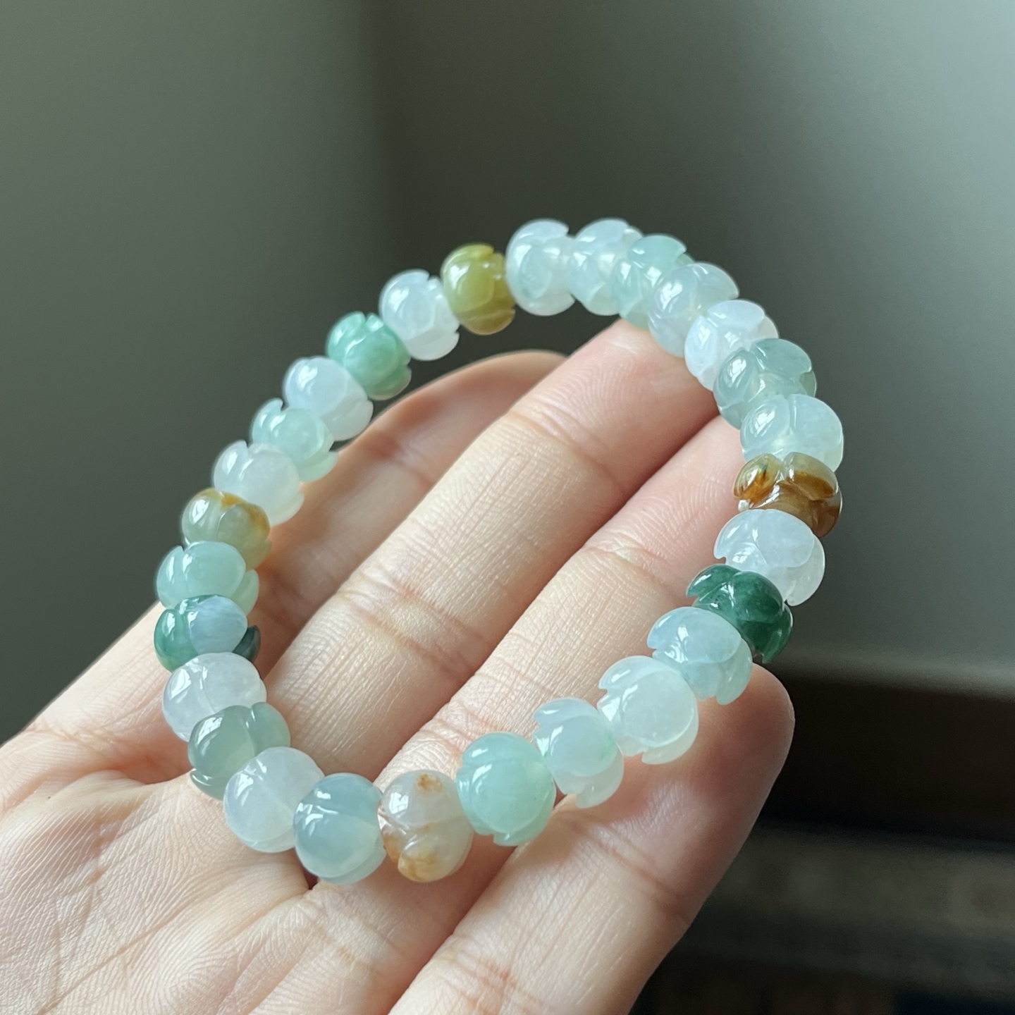 2号，冰三彩莲蓬珠手链，种水好，颗颗精挑细选，尺寸9.2×6.5，超值
