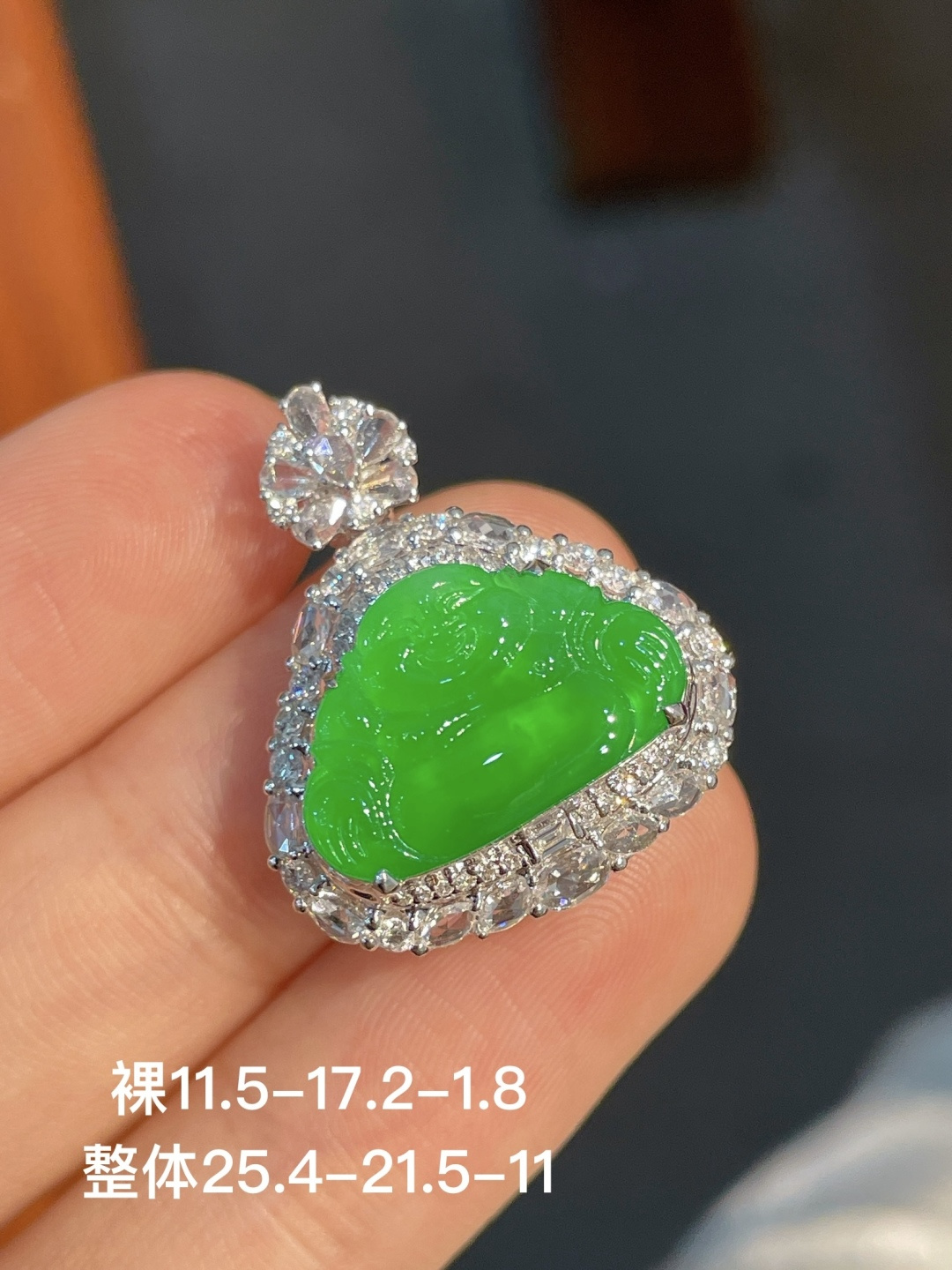 阳绿佛公吊坠,无裂,18k金镶嵌,强烈推荐，25.4-21.5-11