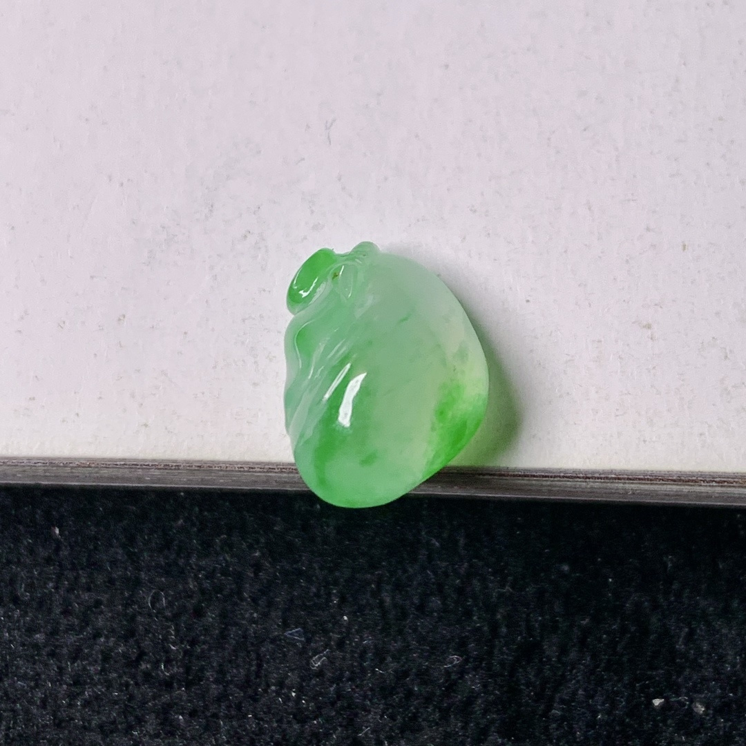 冰绿福袋，色泽浓艳，0828尺寸12.2*9*6