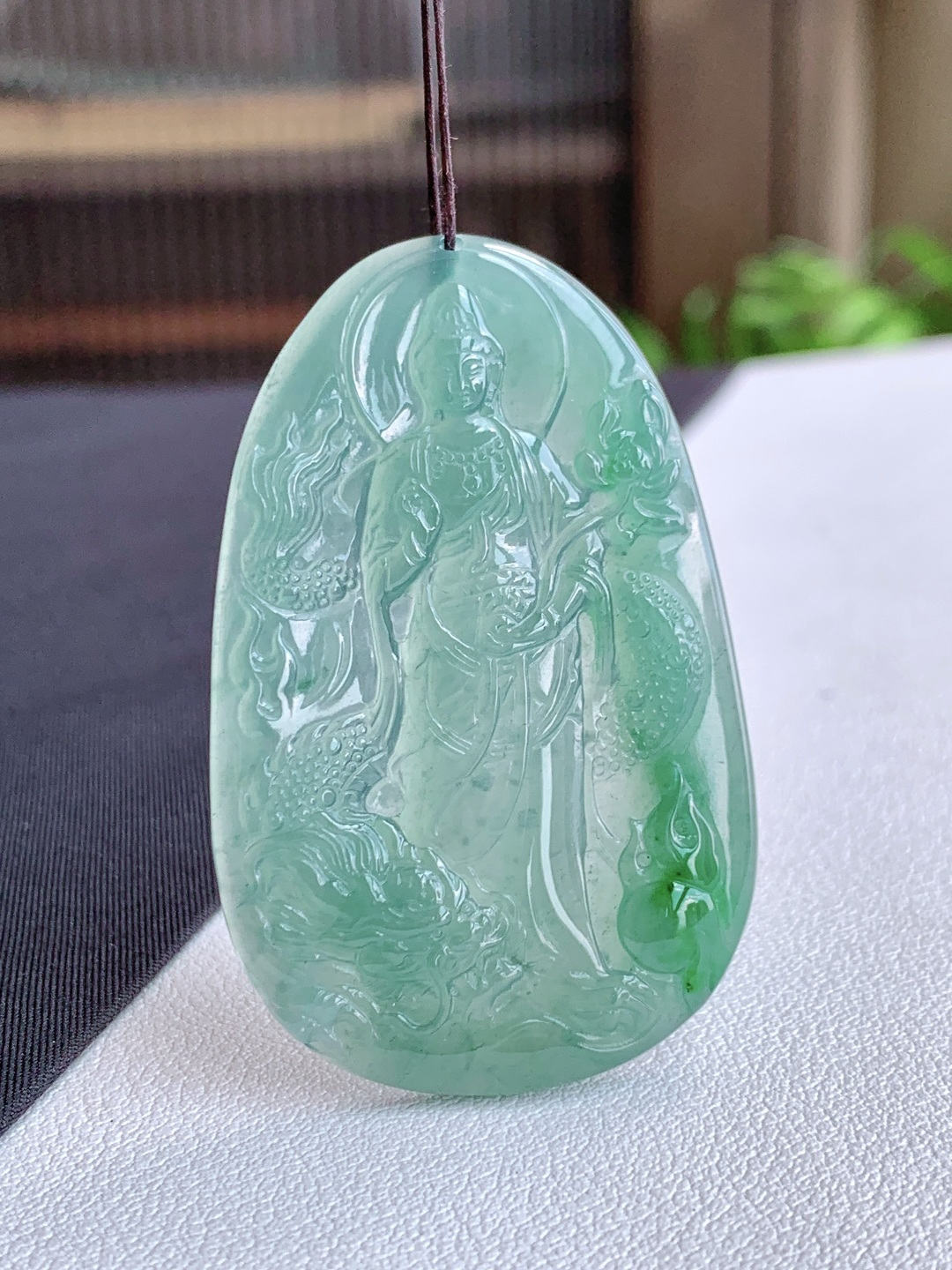 冰天空蓝御龙观音牌飘绿花站观音牌吊坠,  无裂 性比高 飘花, 尺寸54-34.4-5, 重量15.