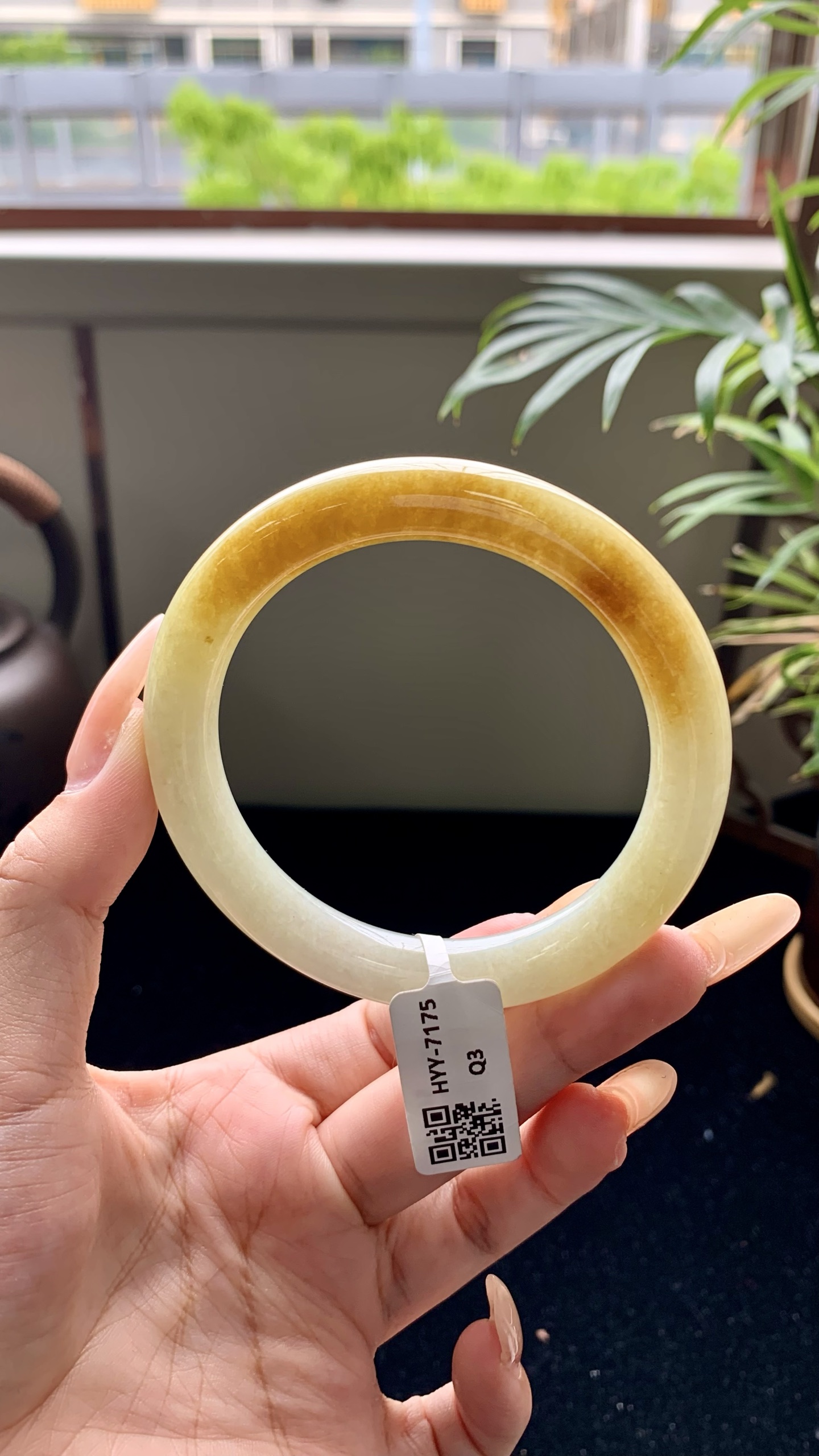黄翡圆条成品 HYY-7175 尺寸：58-10-10