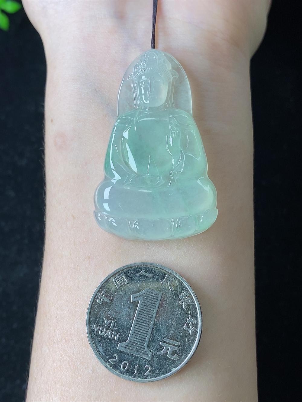 冰种观音，无裂，尺寸44.6-28-4.6mm,D27ryyg