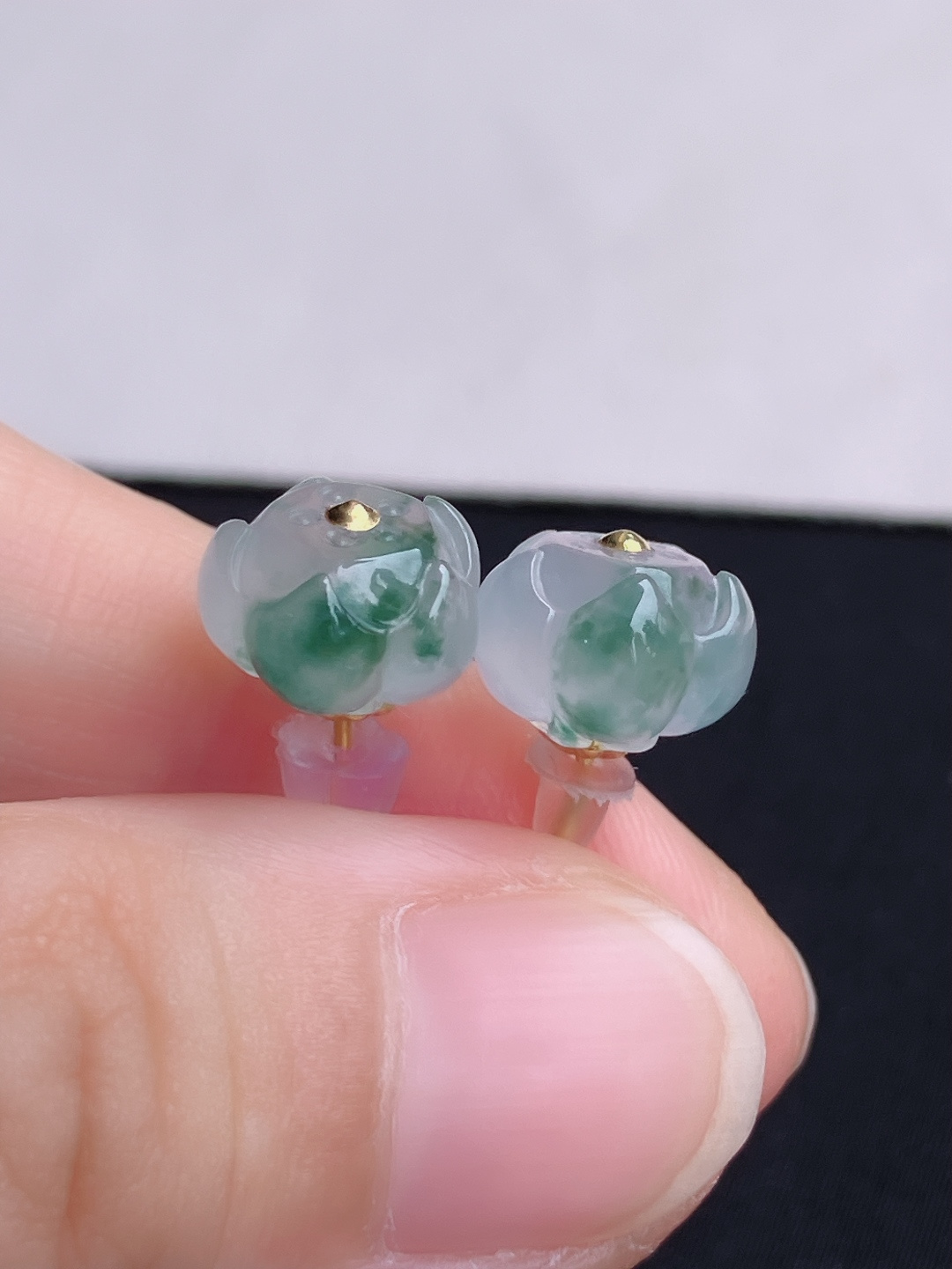冰飘花莲花耳钉，简约时尚，尺寸10/8/自然光实拍