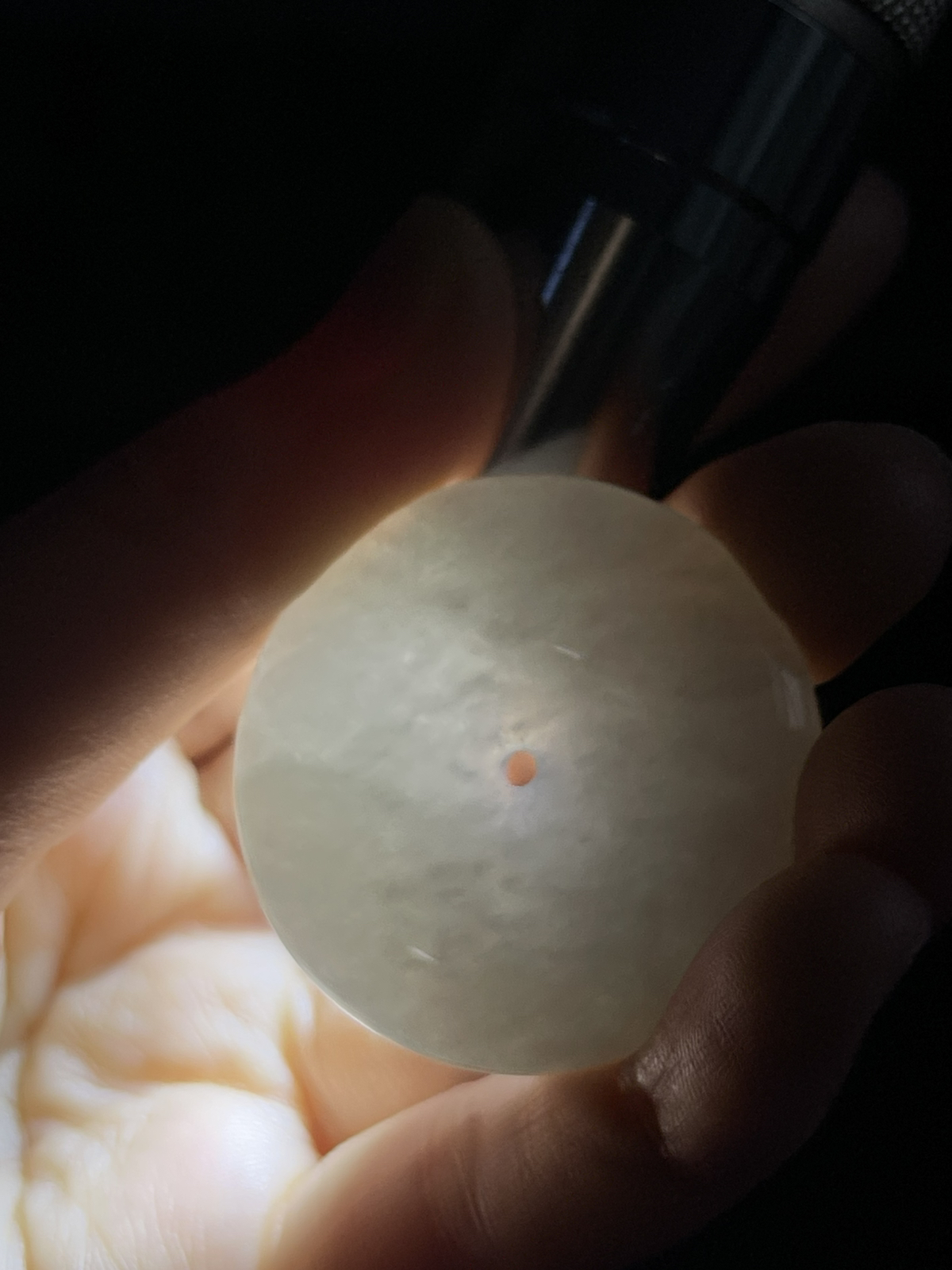 翡翠糯化种白色平安扣