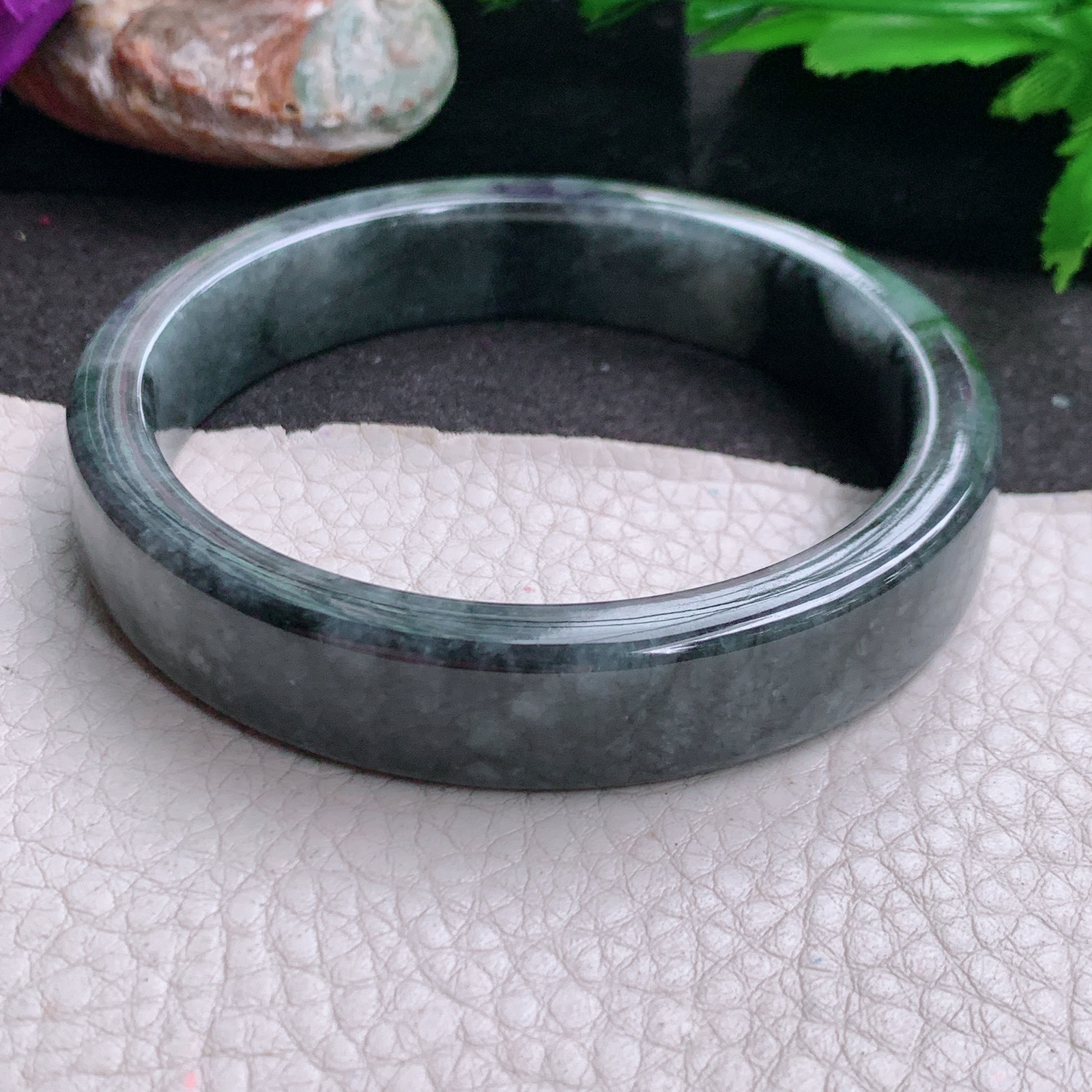 js大圈口60*13*7.2宽扁镯 特色缅甸翡翠a货玉手镯水润乌鸡宽边玉手环
