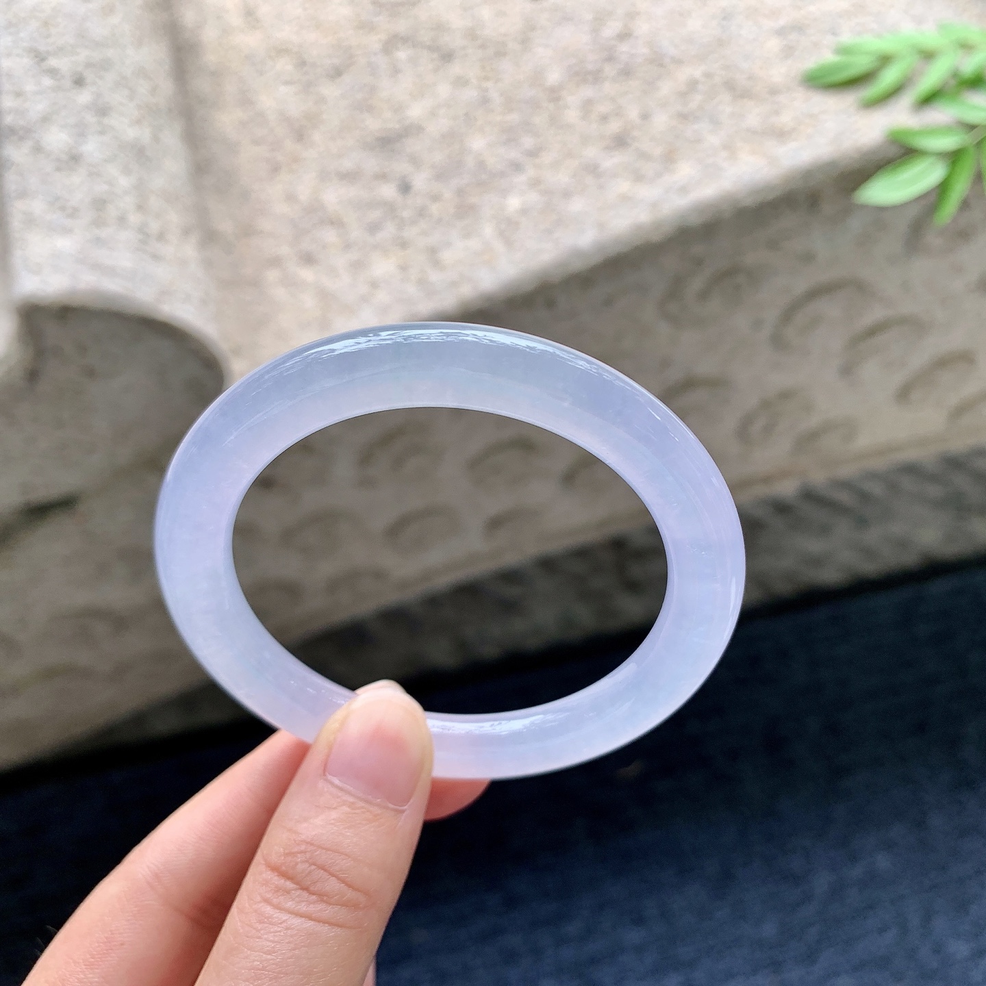 圆条53 54,圈口54.4/7.6/9,编码GJ082938,冰粉紫，清透，水润，种老，细腻，打灯有棉线