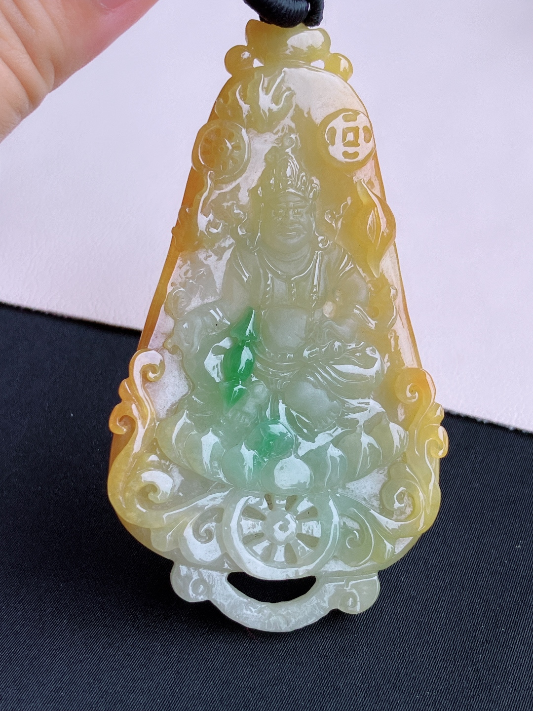 三彩黄财神，特色，尺寸73.8/43/7.8/自然光实拍