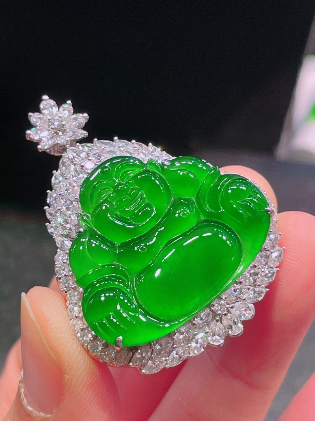 高冰绿佛公吊坠，晶莹剔透，新颖时尚，品相，24.5-31-3
