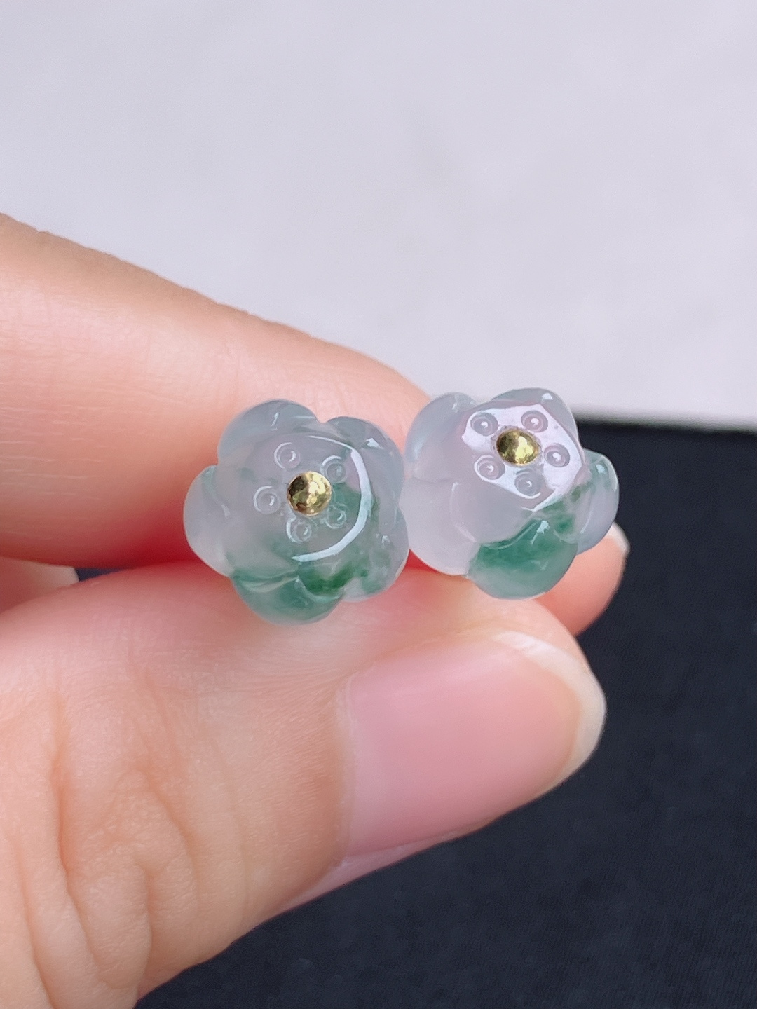 冰飘花莲花耳钉，简约时尚，尺寸10/8/自然光实拍
