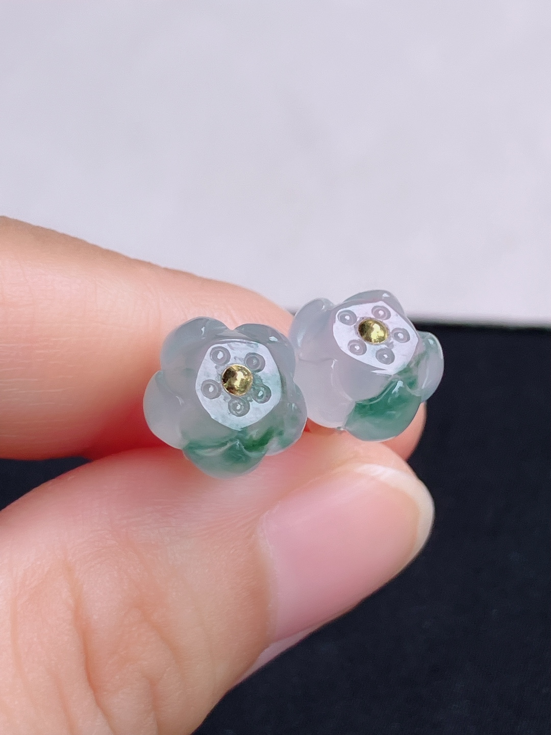 冰飘花莲花耳钉，简约时尚，尺寸10/8/自然光实拍
