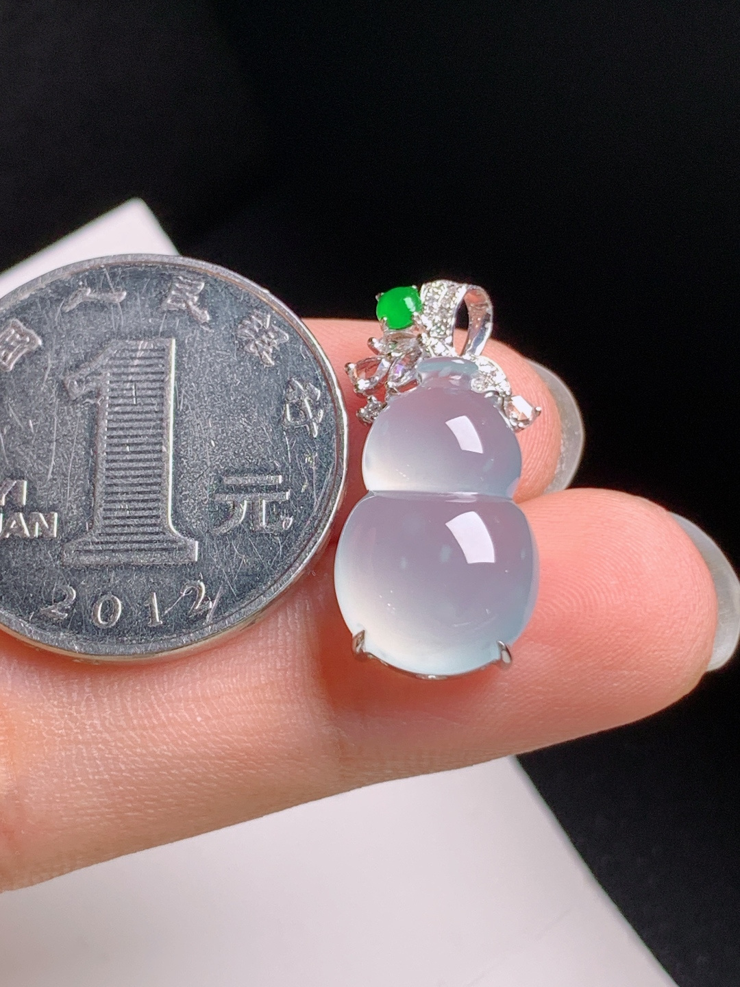 高冰葫芦吊坠，种老起光，饱满圆润，福禄相伴，裸石17.6-11.2-4.623.3，0825