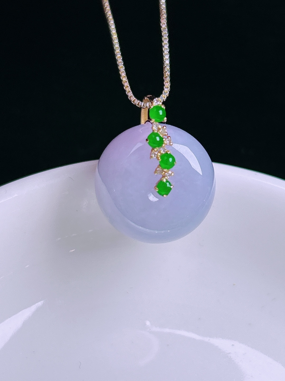 ️路路通，18k镶嵌，老种起光，细底通透，尺寸：22裸石18/13.7mm0828