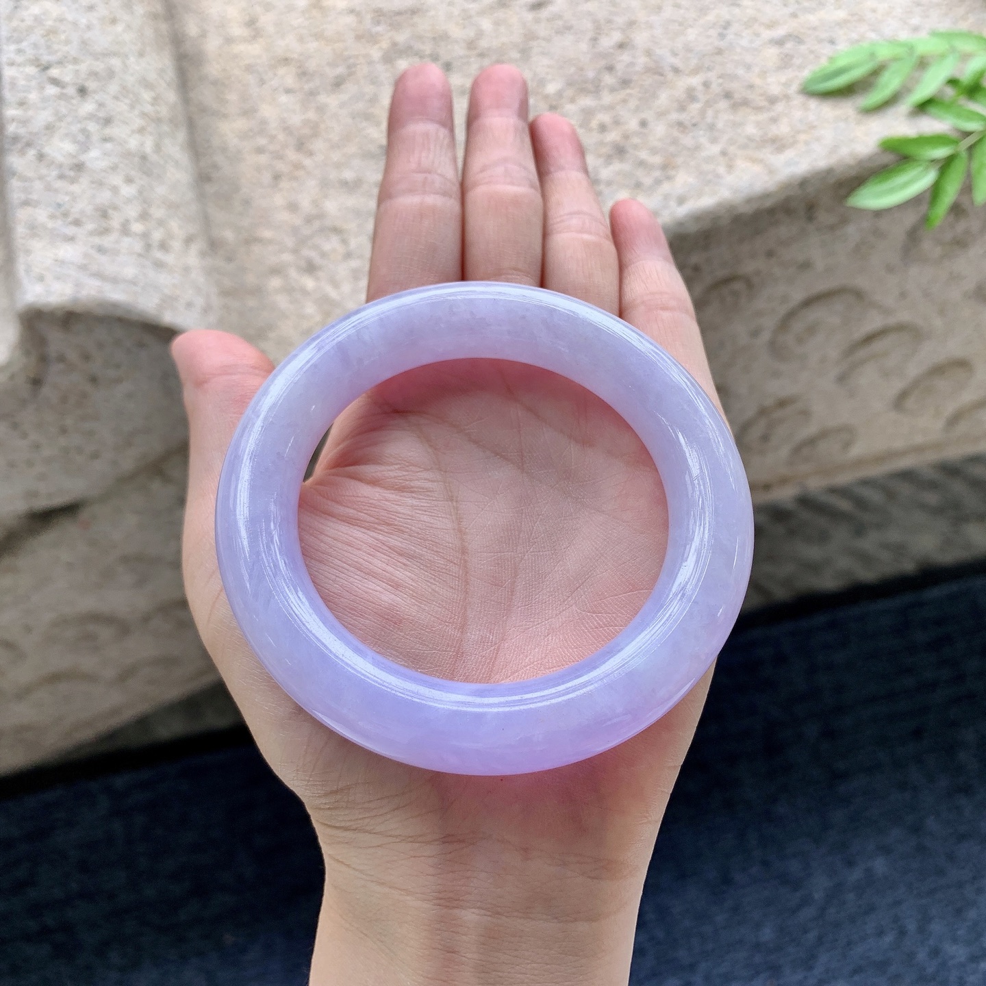 圆条56 57，圈口57/12.5/11.8，编码A2082915，艳紫，满色，水润，种老，细腻，有