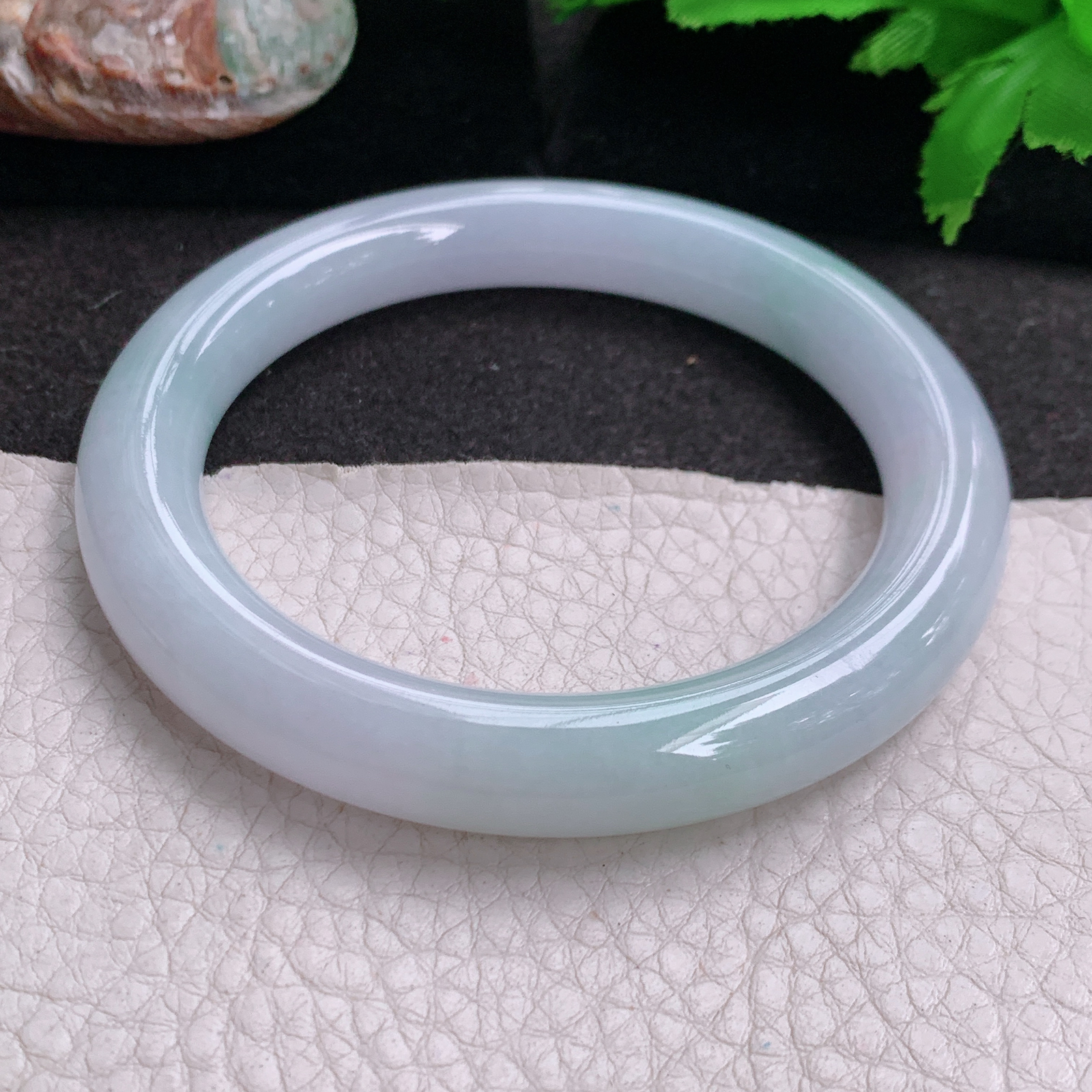 r自然光57*10美人镯 缅甸翡翠a货玉手镯清新圆条女款玉手环