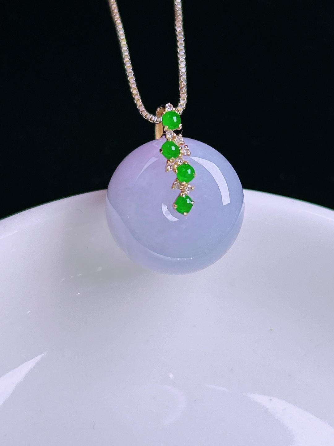 ️路路通，18k镶嵌，老种起光，细底通透，尺寸：22裸石18/13.7mm0828