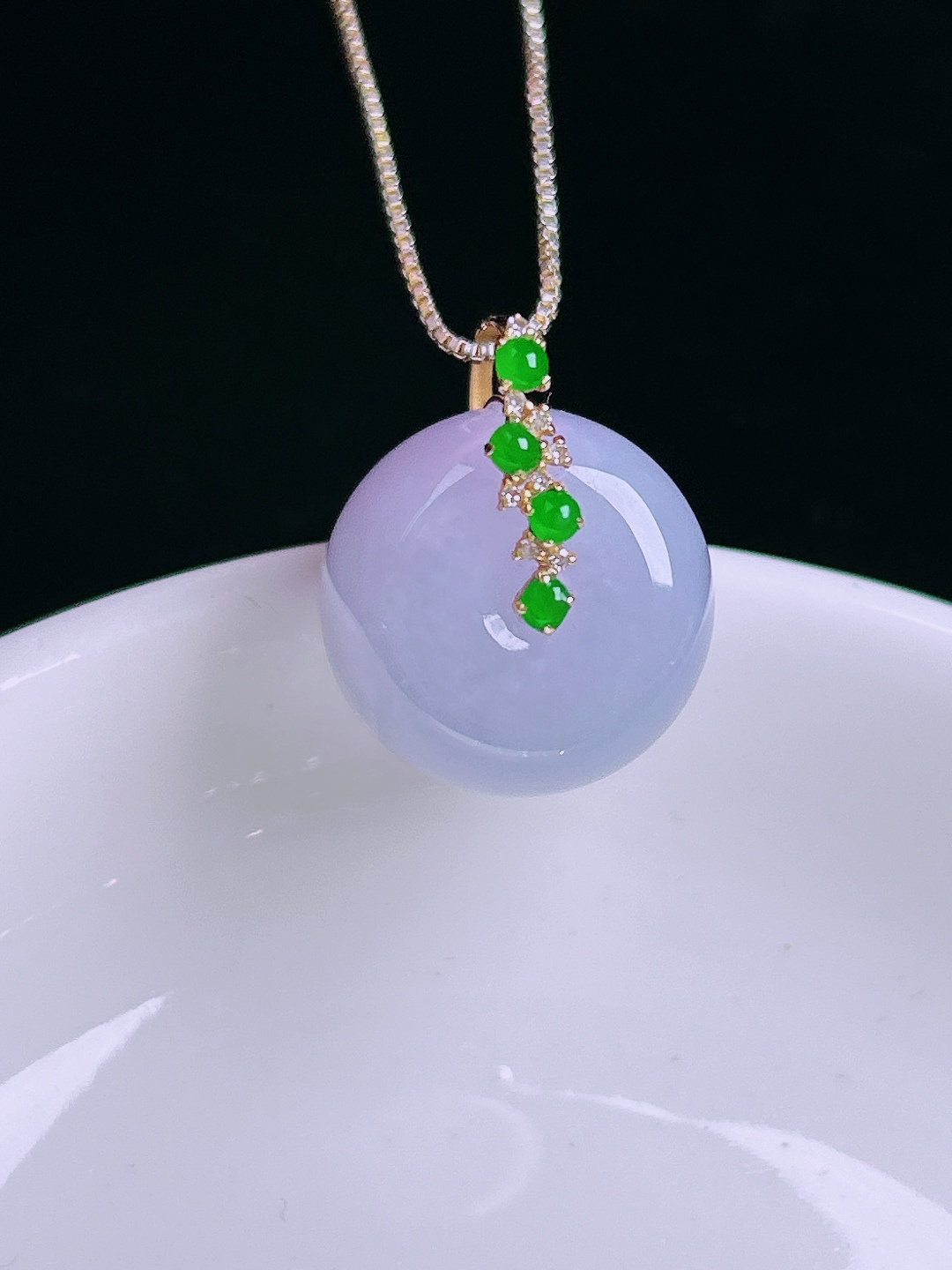 ️路路通，18k镶嵌，老种起光，细底通透，尺寸：22裸石18/13.7mm0828