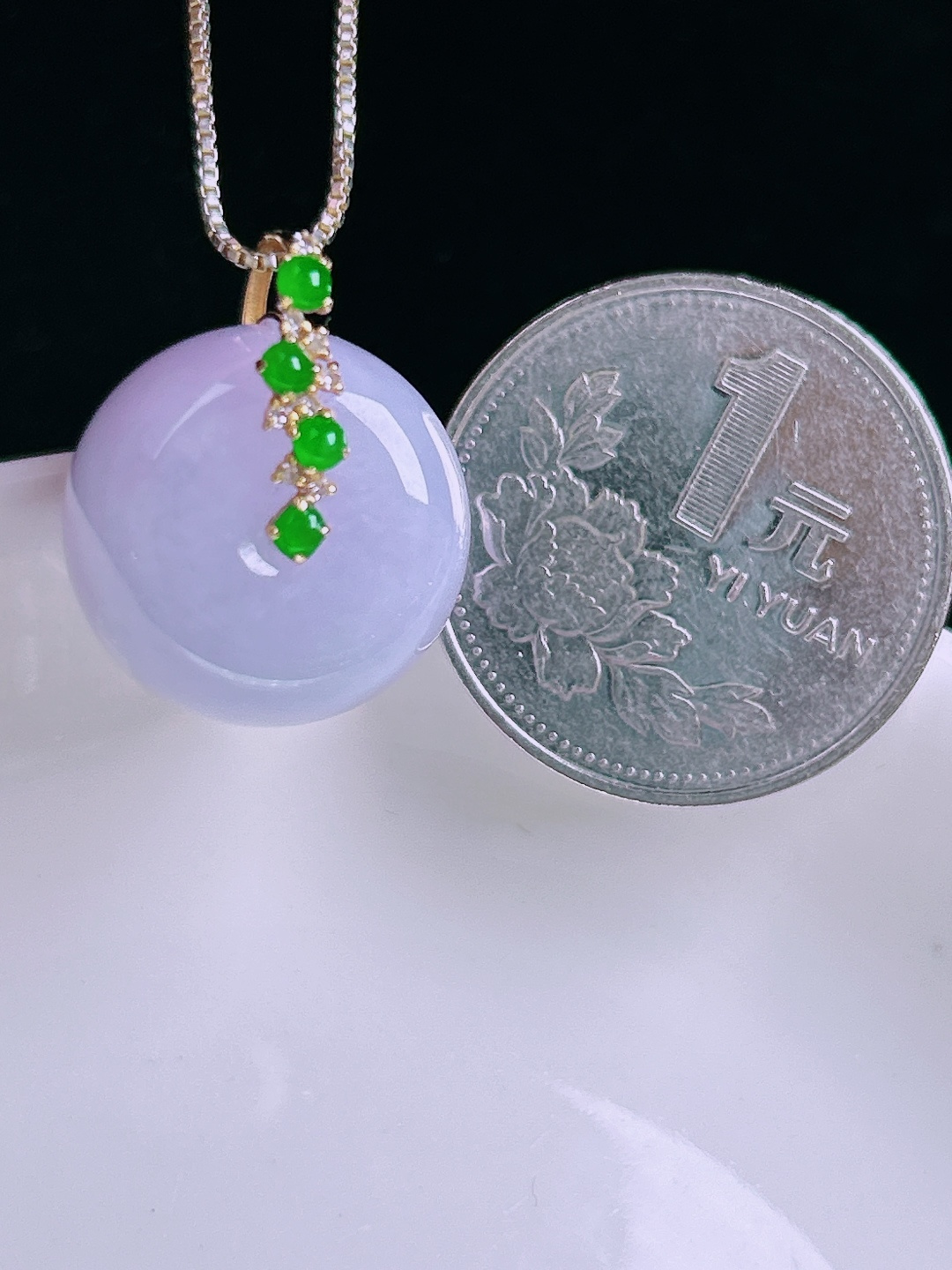 ️路路通，18k镶嵌，老种起光，细底通透，尺寸：22裸石18/13.7mm0828