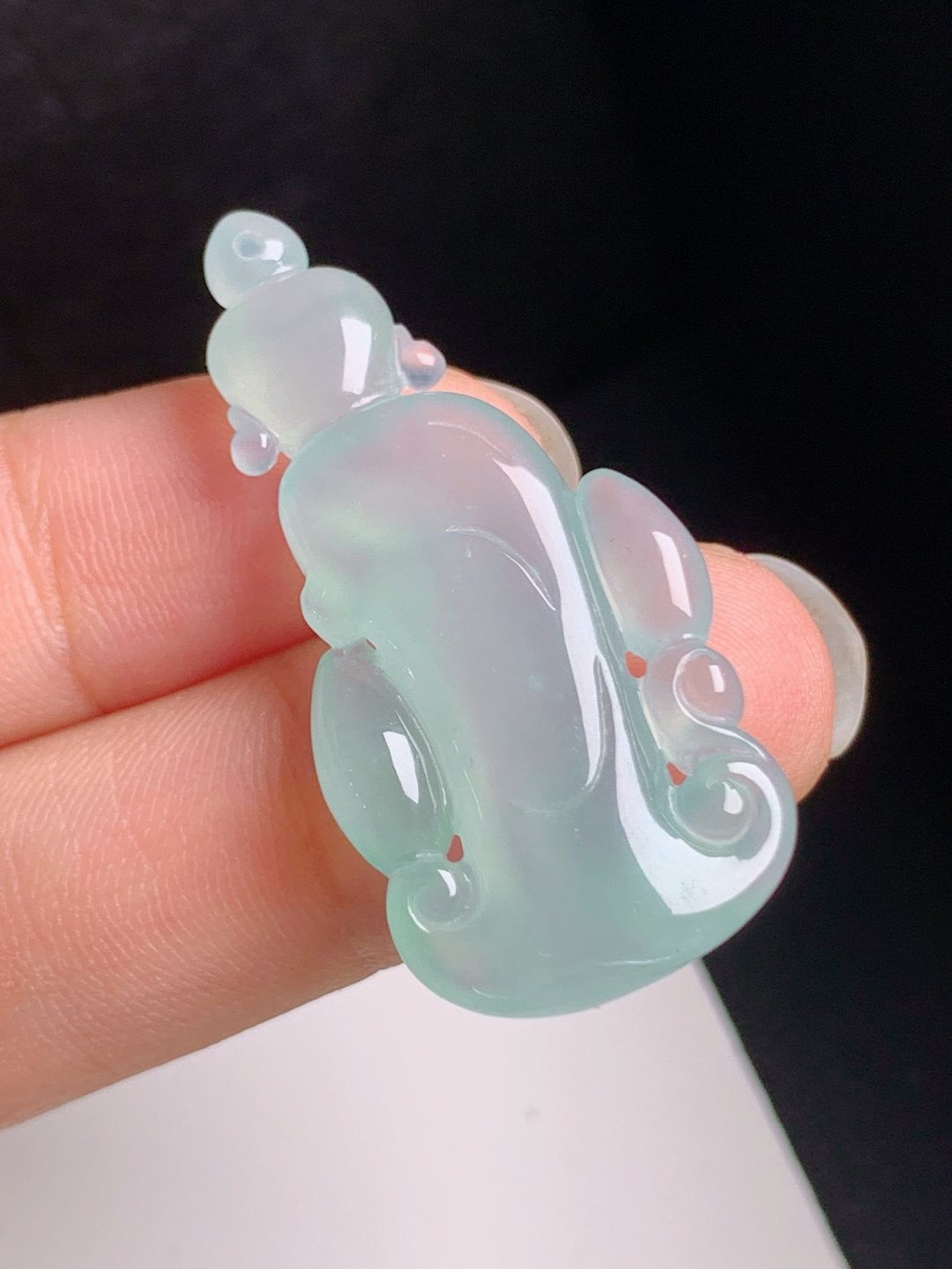 冰晴站观音，种老水足，姿态温婉，吉祥顺遂