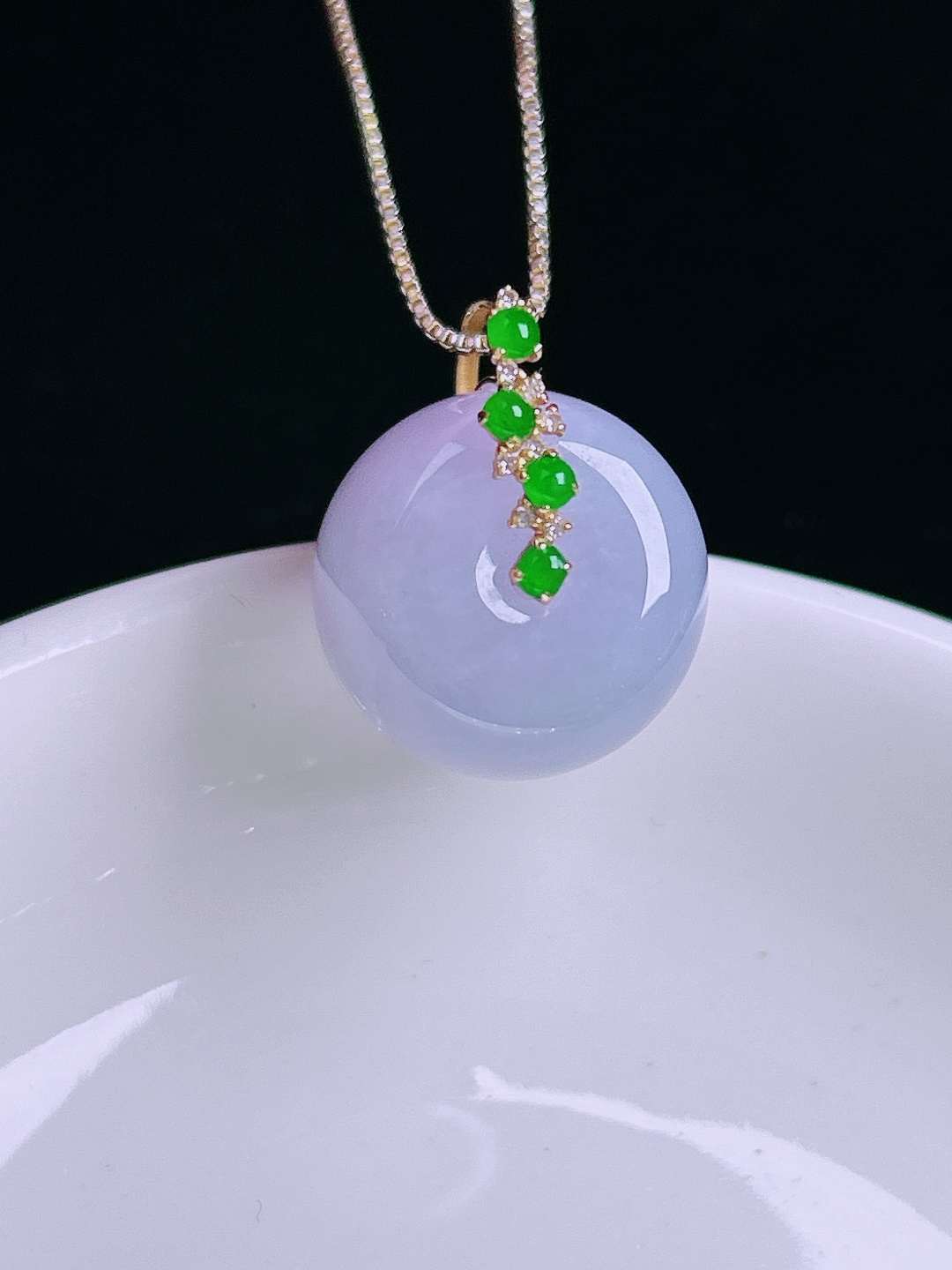 ️路路通，18k镶嵌，老种起光，细底通透，尺寸：22裸石18/13.7mm0828