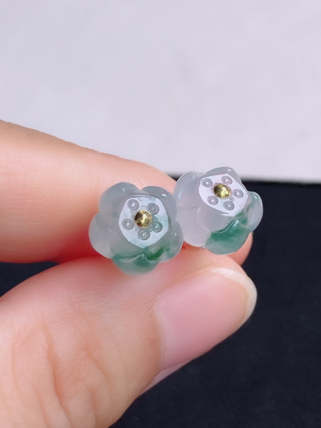 冰飘花莲花耳钉，简约时尚，尺寸10/8/自然光实拍