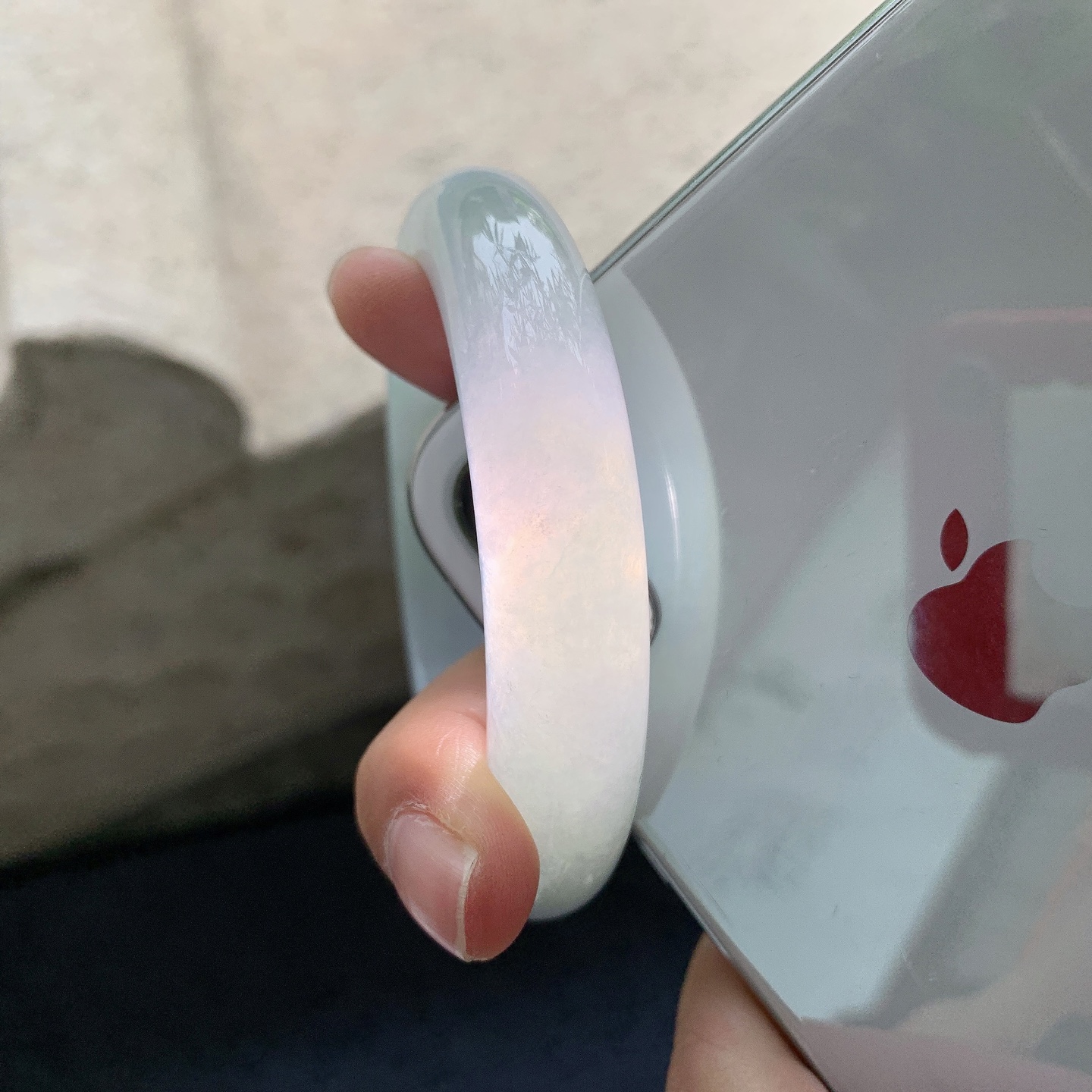 正圈57 58，圈口58.7/13.3/9.1，编码G9082931，糯冰春彩，水润，种老，细腻，无裂