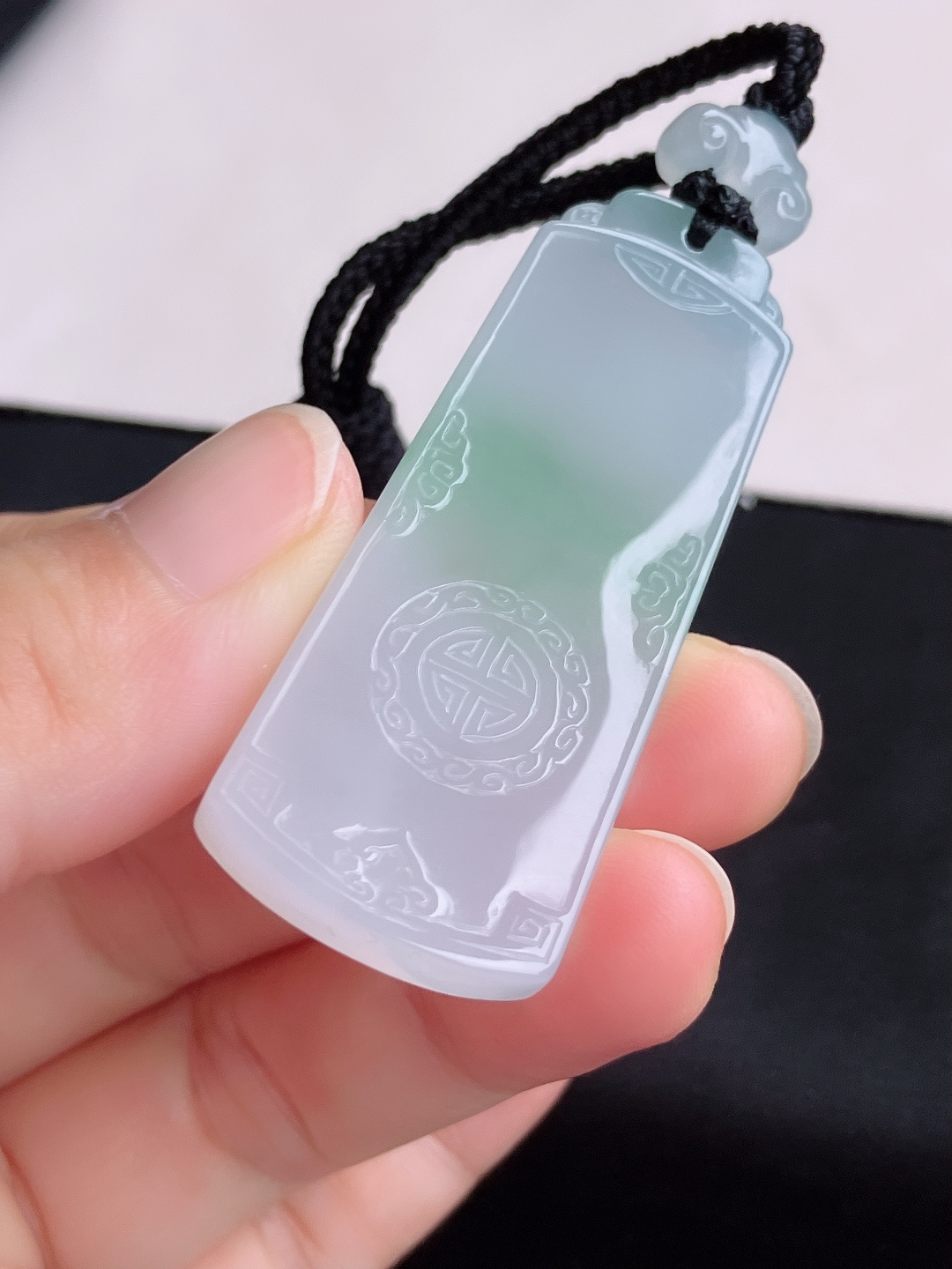 双彩平安牌，简约时尚，尺寸53/22/6/自然光实拍