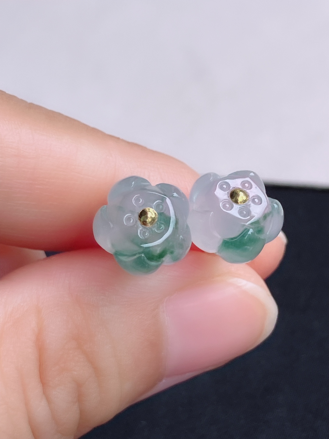 冰飘花莲花耳钉，简约时尚，尺寸10/8/自然光实拍