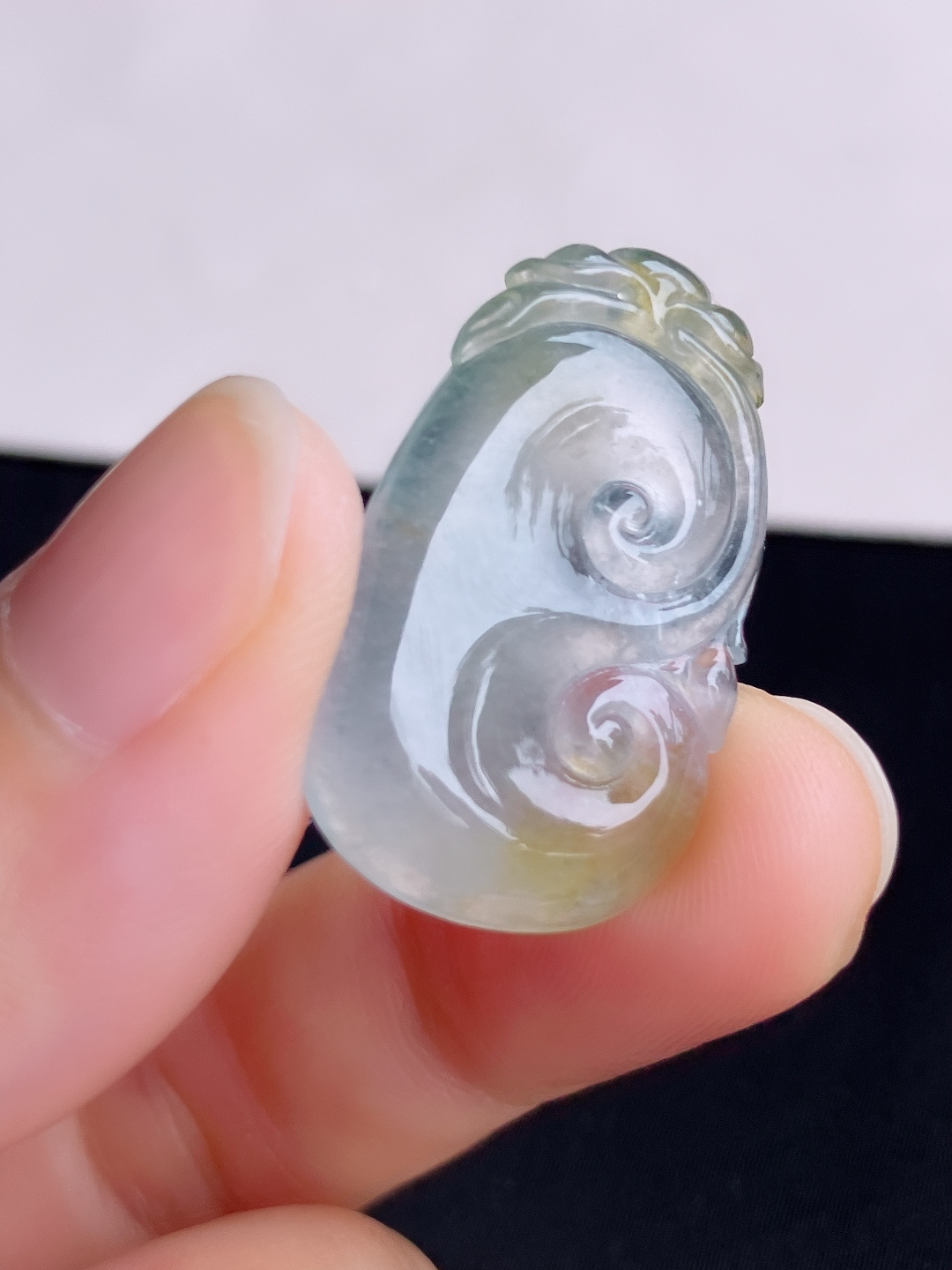 双彩如意，晶莹剔透，尺寸29/17.6/3.6/自然光实拍