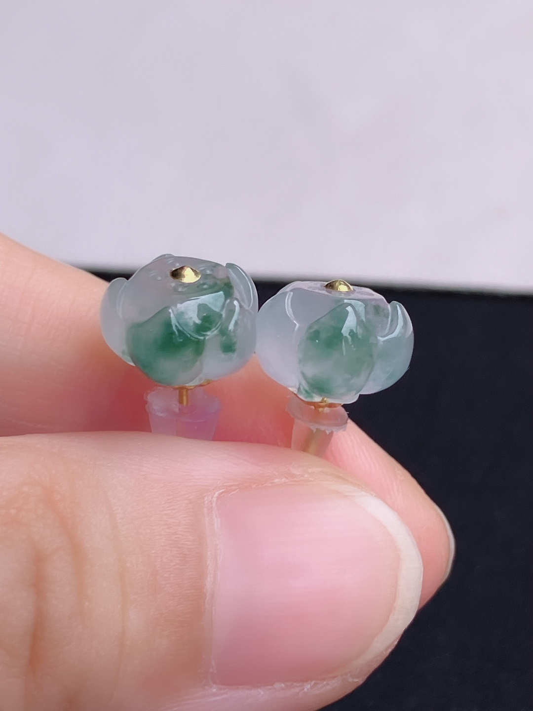 冰飘花莲花耳钉，简约时尚，尺寸10/8/自然光实拍