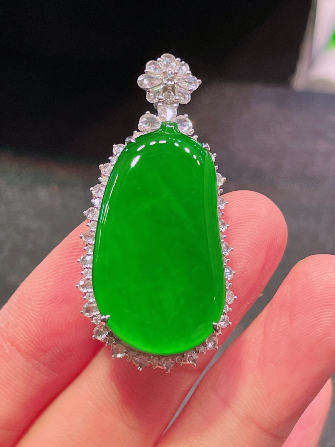 高冰绿福瓜吊坠，晶莹剔透，新颖时尚，品相，1.5-18-3
